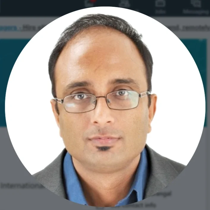 Essentials dev. Lead developer. Леад разработчик. Lead developer. Lead development.