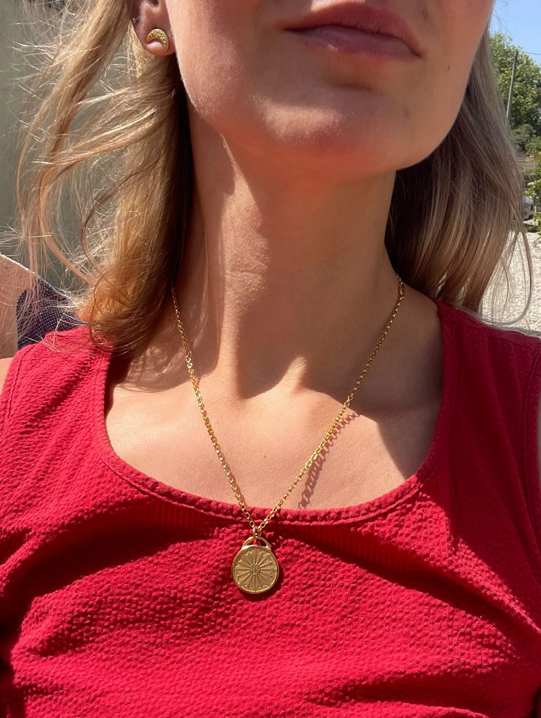 You Are My Sunshine pendant worn by the beautiful, sunshine girl @elfinnium 

#zaratahirjewellery 
#sunshine
#sunjewelry 
#sunpendant 
#youaremysunshine
