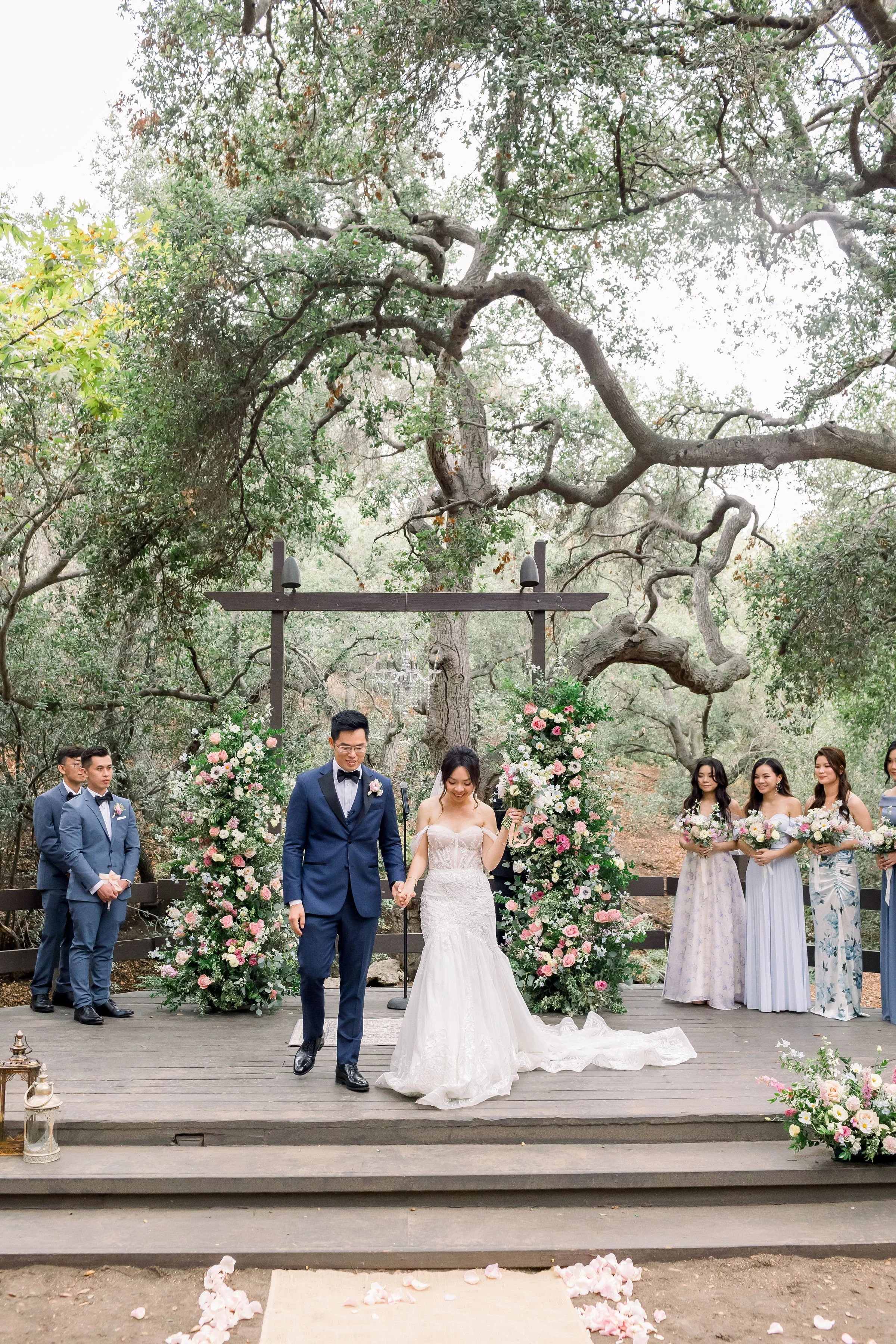 Lovelia_Wedding_ROMATIC_garden_Whimsical_soft_Pastel_floral_flowers_sweet_soft_floral_design_Ballroom_Bride_Bouquet_Centerpieces_SimplyAdriPhotography-38.JPG