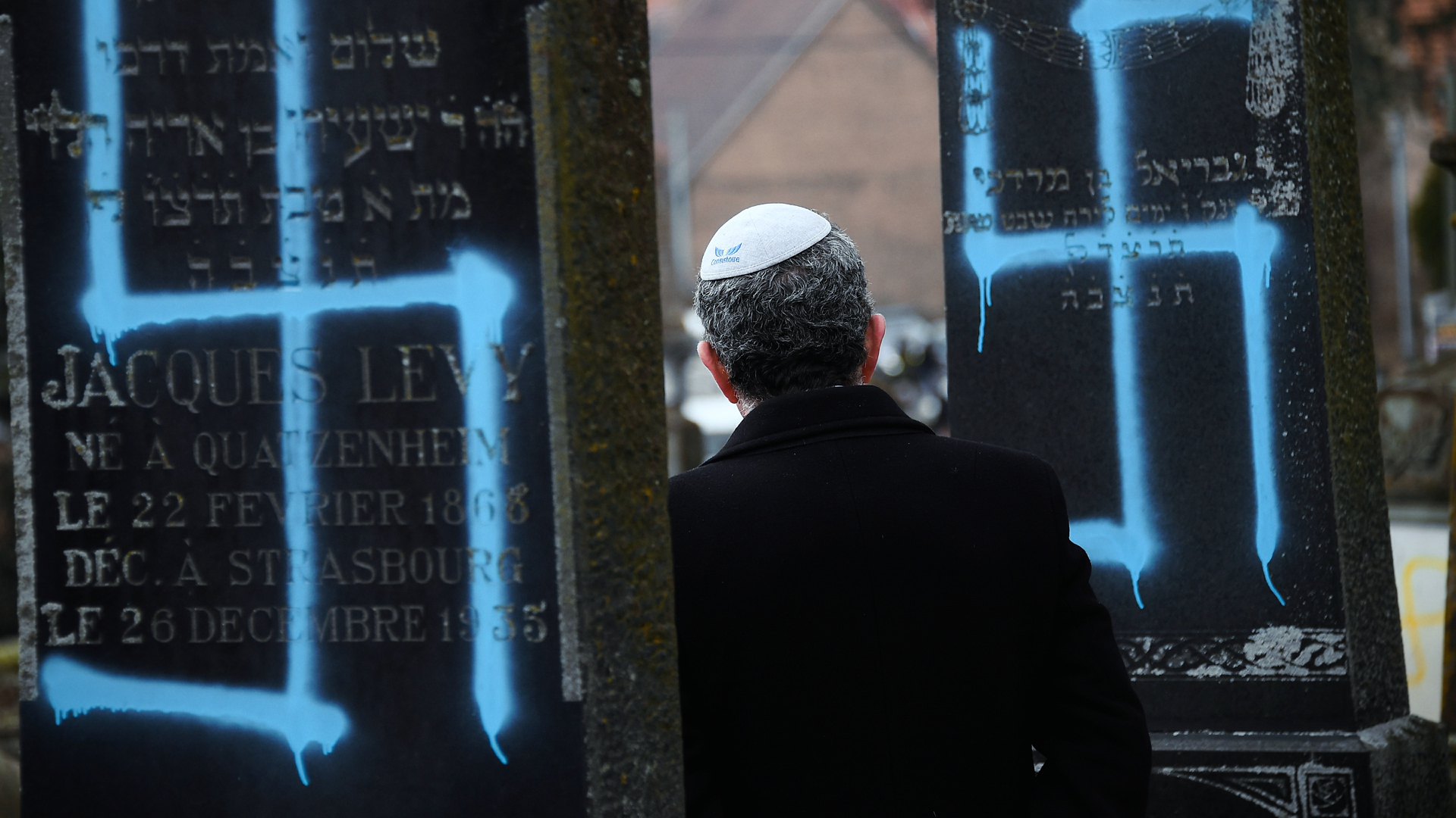 Hate crimes in the cemetary of Quatzenheim (February 19 2019) - Credit Zadig Productions.png