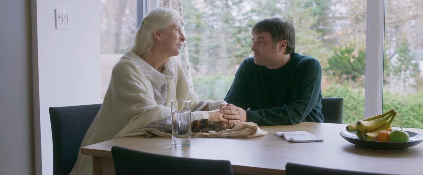 Lise Roy (Diane – 70 ans) & Normand Daneau (Jean) © Exogène Films.jpg