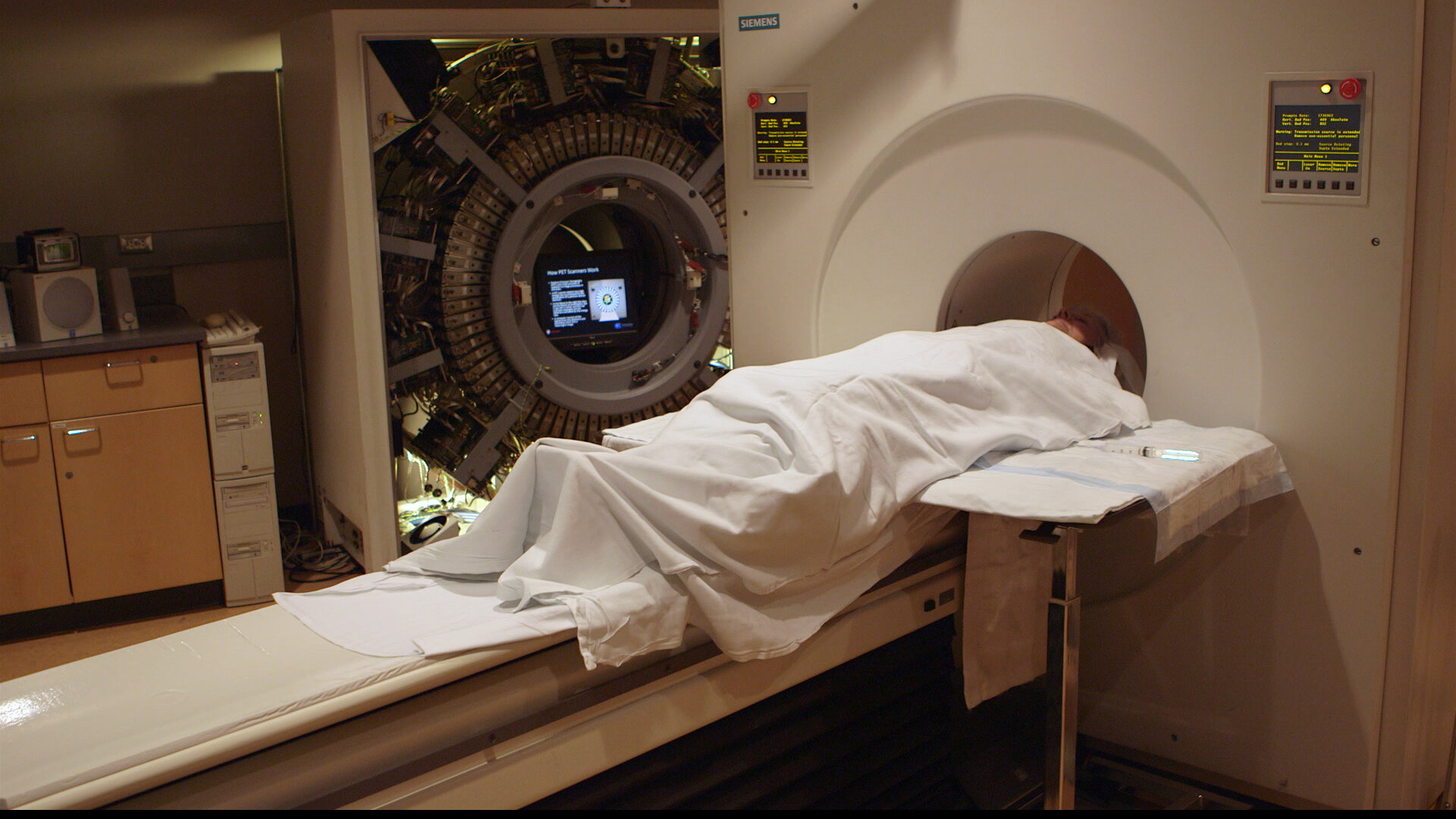 Sigrid on PET scanner wide.jpg