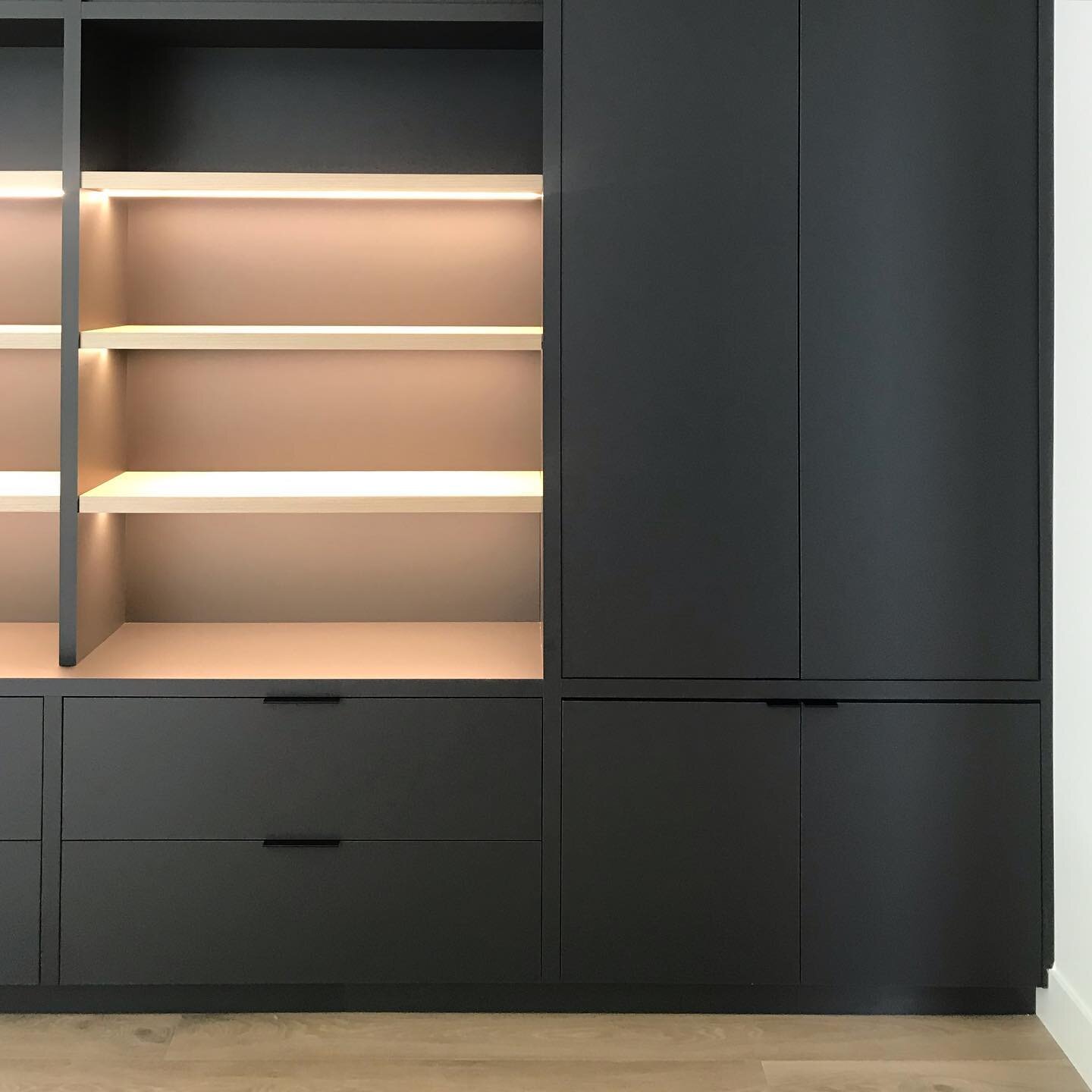 Dark grey cabinets with black edge pulls - a perfect combination!