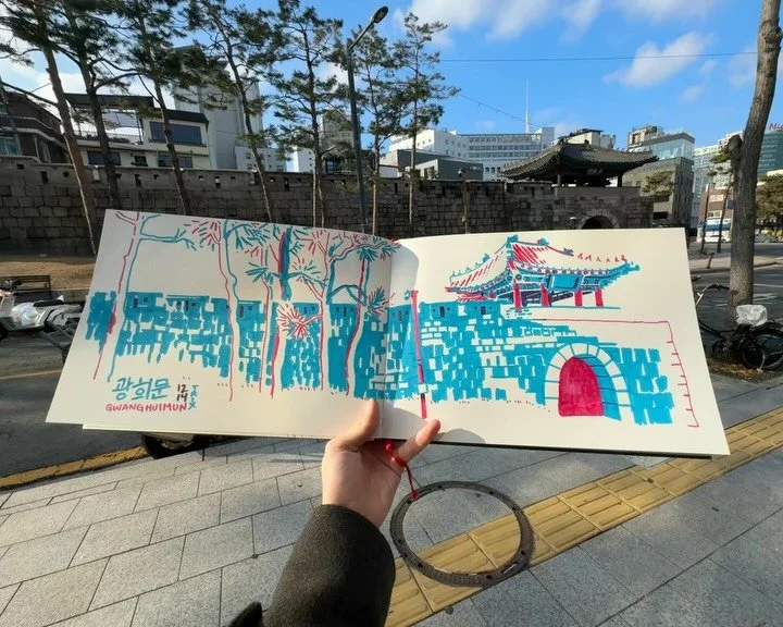 Sunny sketching over at Gwanghuimun 
Sketched from inside the charming @cofedepalezze 
~75 min

@cofedepalezze 에서 그린 광희문 스케치
~75분 

#어반스케치 #urbansketchers #dailysketch #sketchbook #seoul