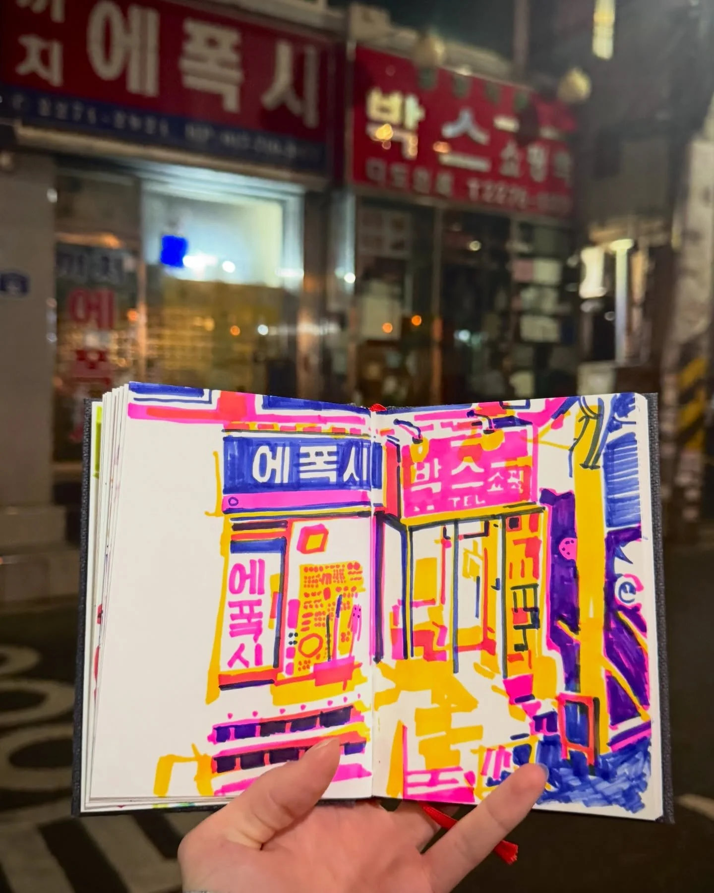 Evening Sketching in Euljiro at @add_coffee 

을지로4가 야갼 드로잉 
@add_coffee 

.
.
#어반스케치 #스케치북 #urbansketching #sketchbook #euljiro