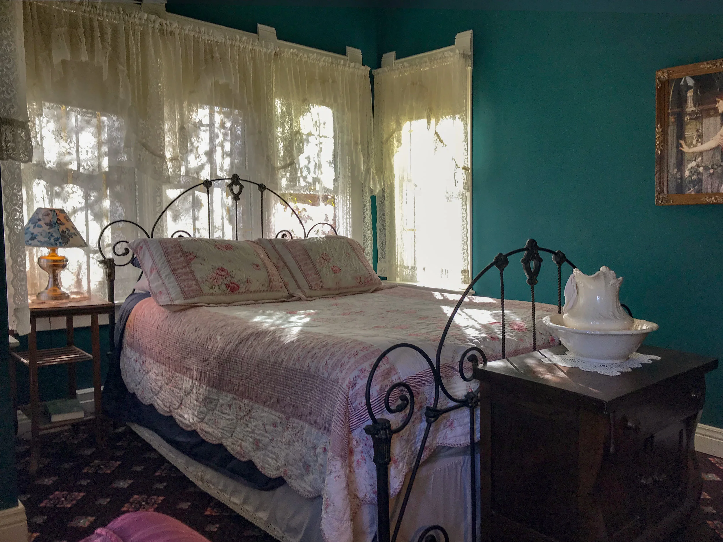 awi-room01-florence-d.jpg