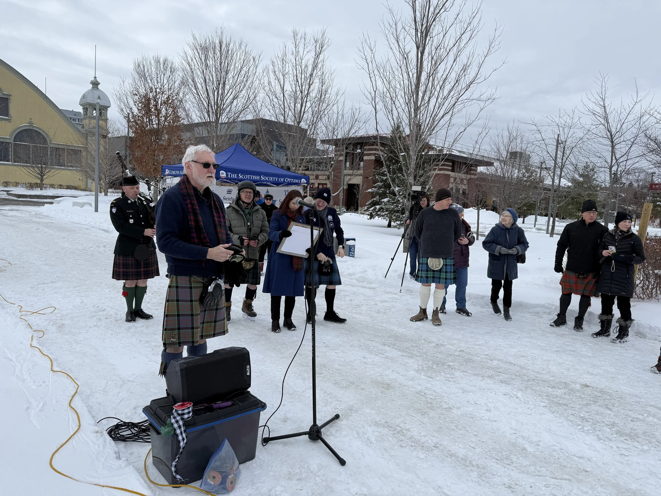 Donald Macdonald addresses the kilt skaters