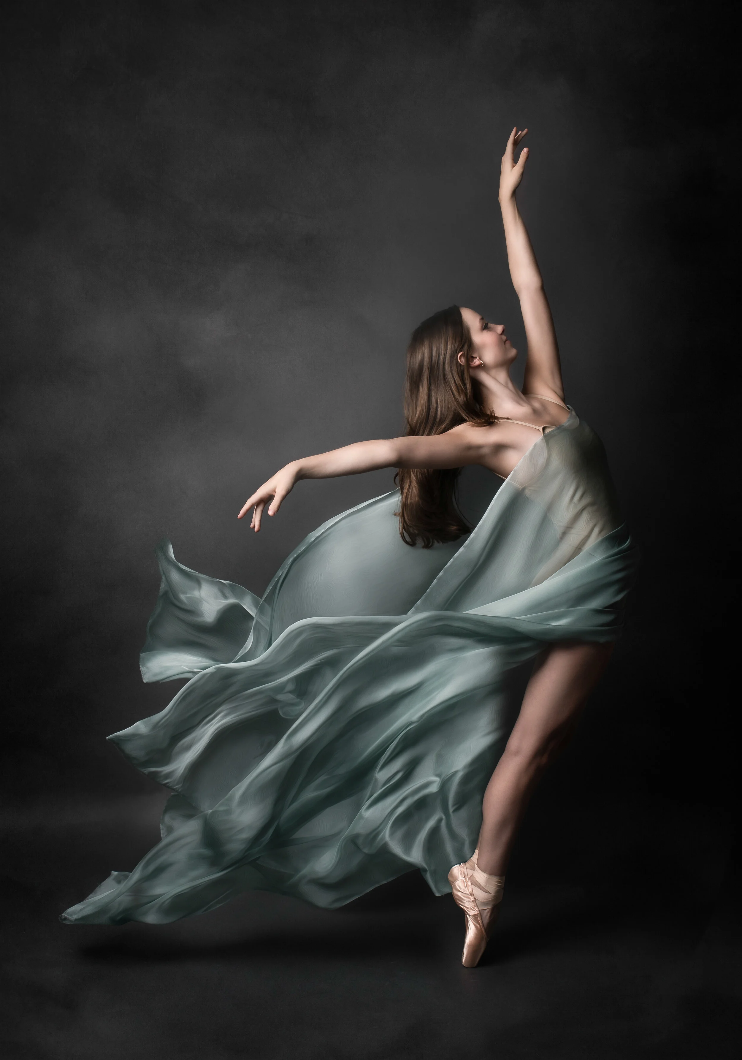 Taylor Ehlinger Senior Dance Session_Nicole Gates Photography_2020-99.jpg