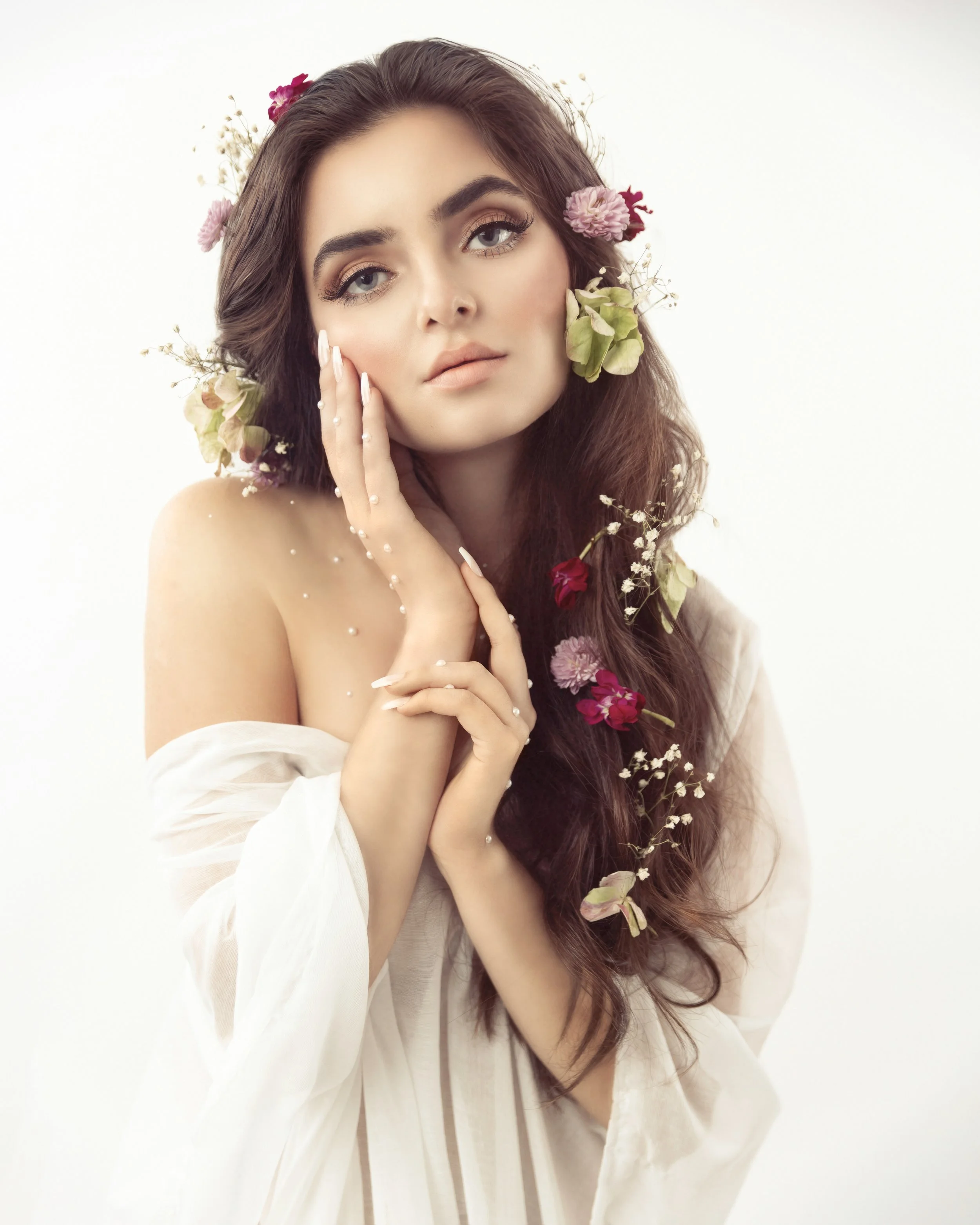 CS7A1337-Edit_4x5_faded with red corner emilia.jpg