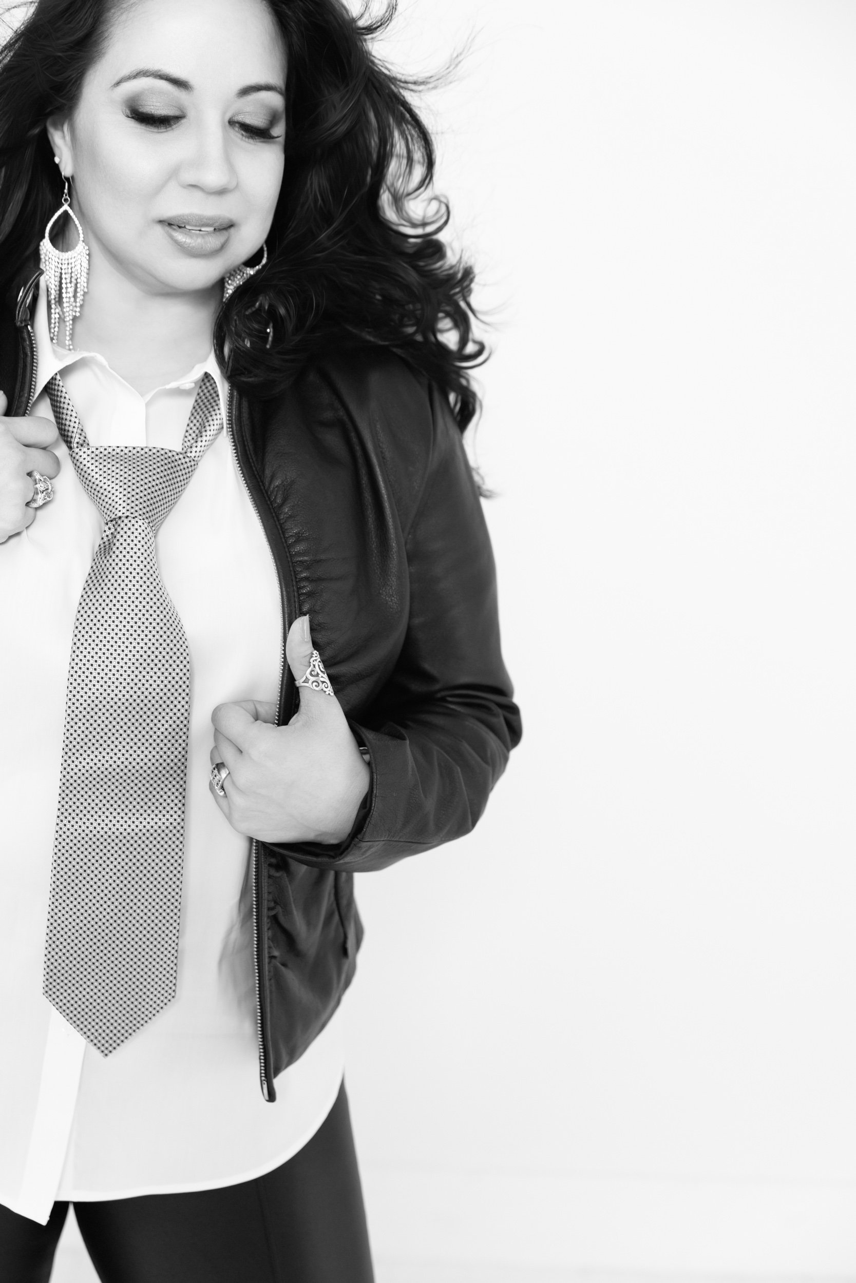 Liria Foster_Nicole Gates Photography-22.jpeg