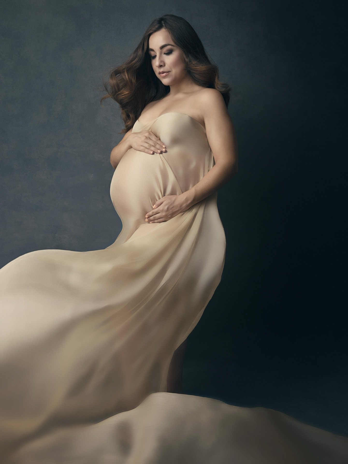 M O T H E R H O O D

Love creating beautiful maternity images. These memories of being pregnant fade and it&rsquo;s such an important time in your life to have some beautiful portraits. You are an incredible version of yourself and it all begins here
