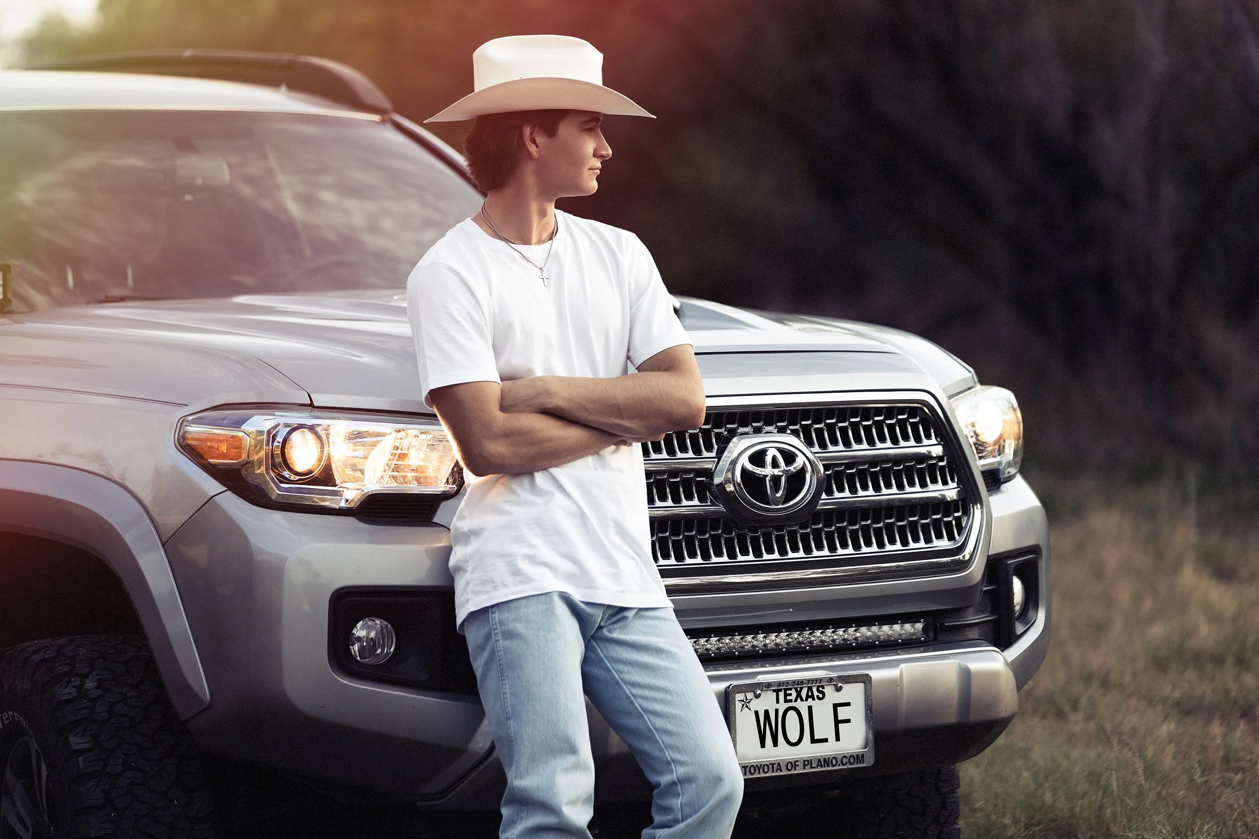 Ryan Tavarez_Nicole Gates Photography-51_sm.jpg