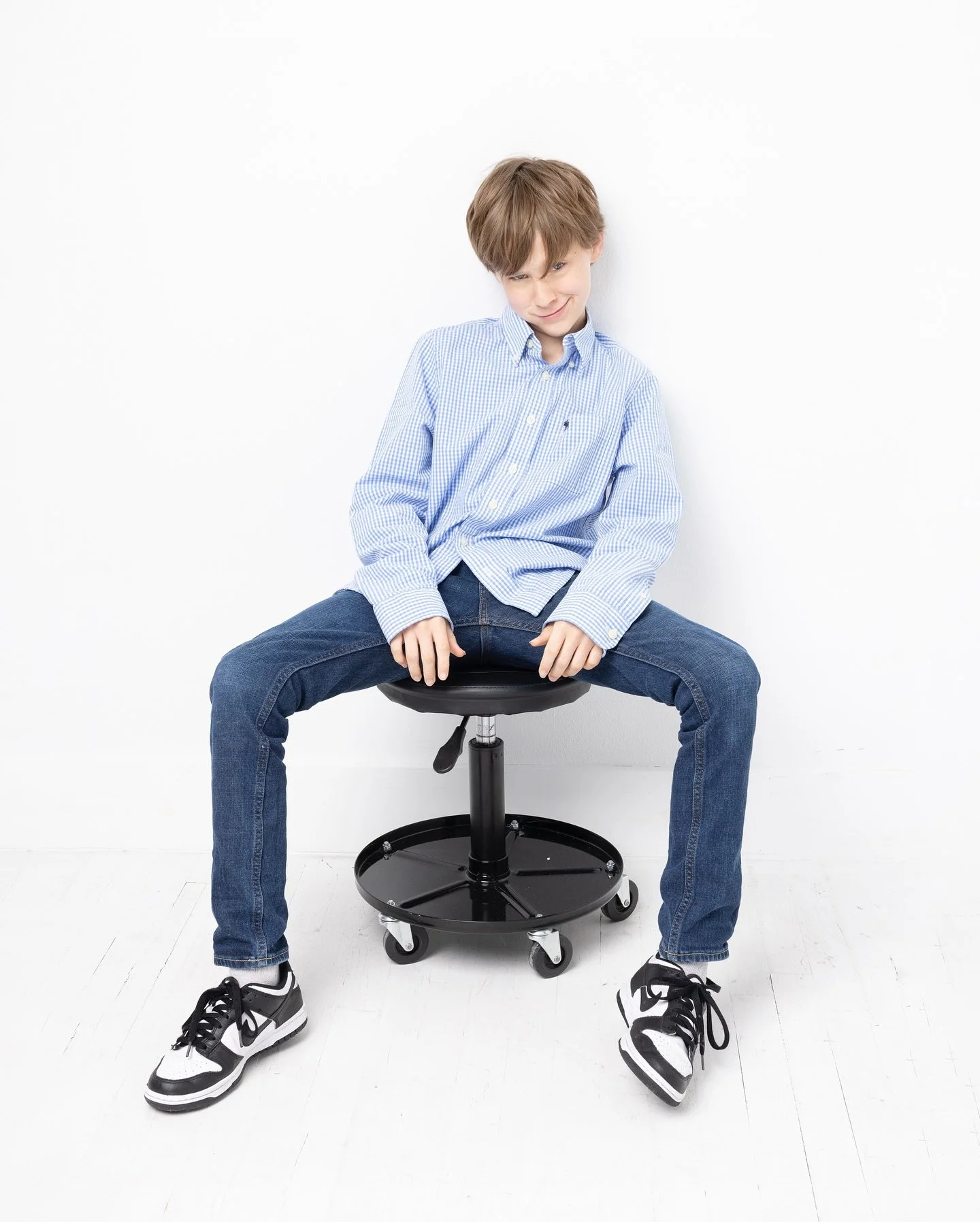 How can he not be one of my favorite people with that face?
🖤💙

Kids in front of my camera- one of my favorite things. Book your session with me to capture THAT age&hellip;while you still got aura points with the littles.

Kid photographs, but edit