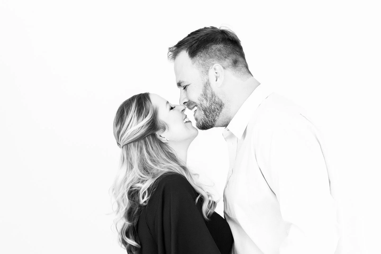 M Y  C L I E N T S

My clients don&rsquo;t hire me to take pictures of them. 

They hire me to create photographs that tell their story. It&rsquo;s to create art pieces for their home to help them remember. It&rsquo;s to create pieces to make them sm