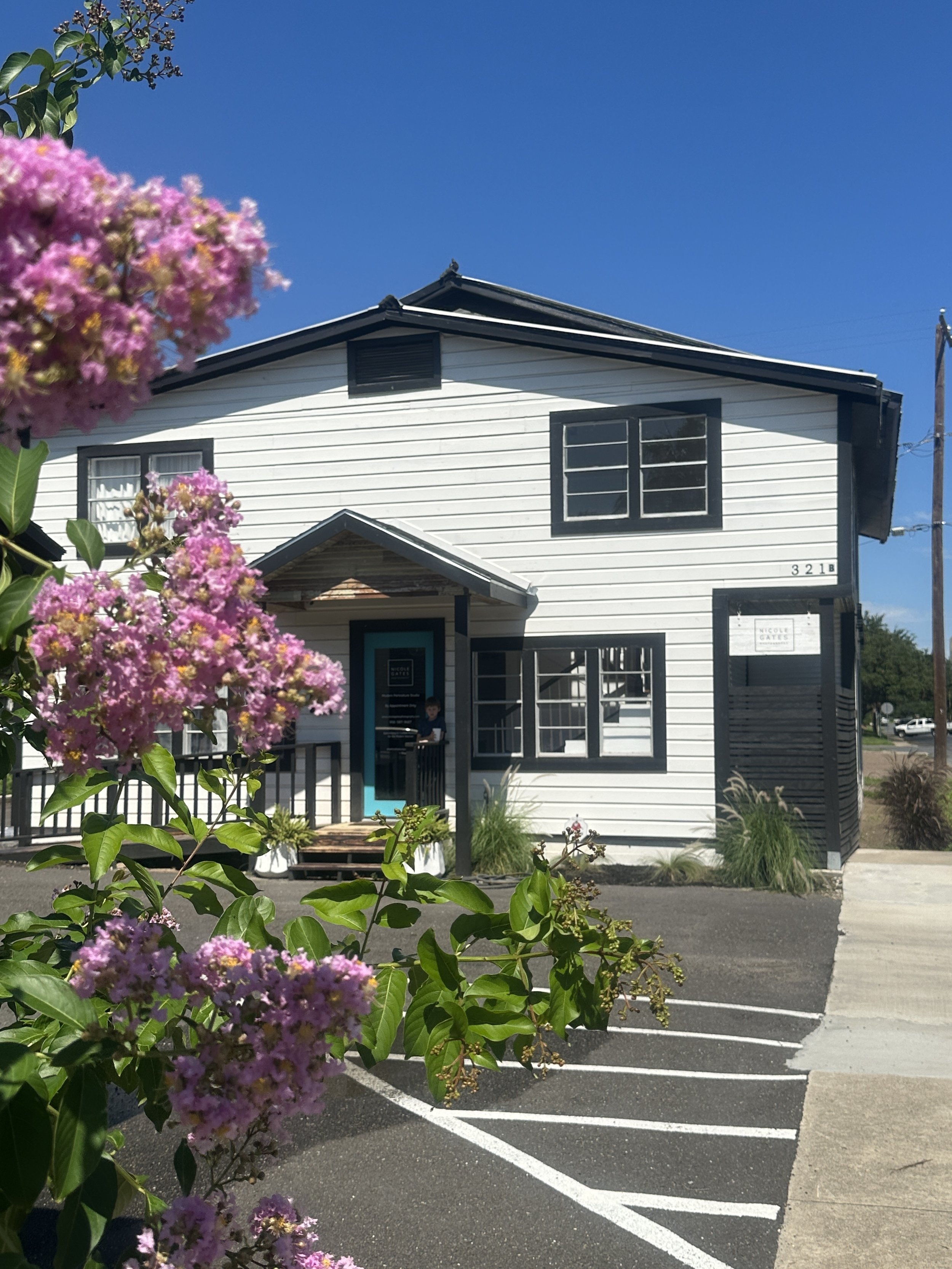 321 N Main Street McAllen Texas - Nicole Gates Photography