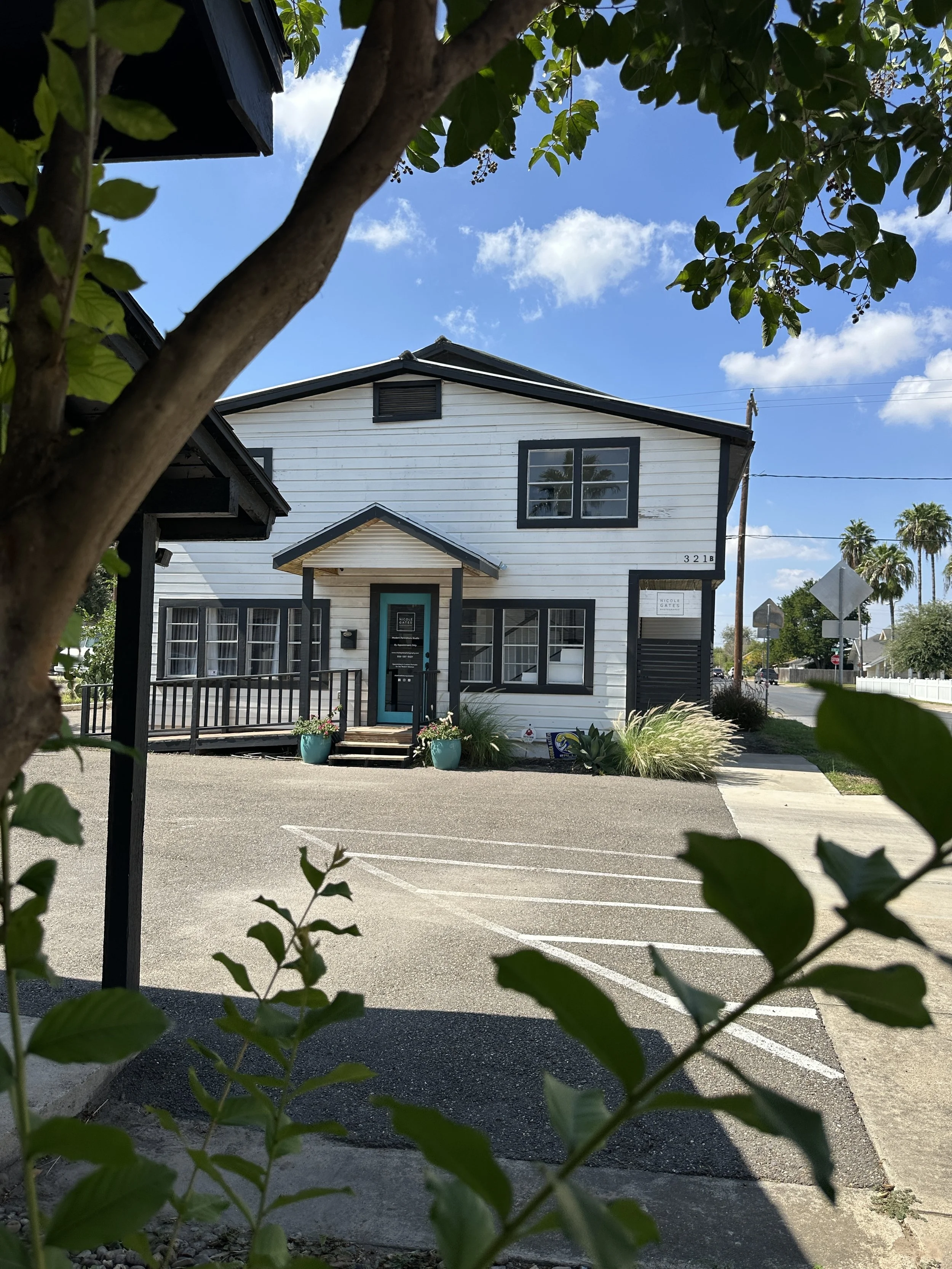 Nicole Gates Photography Studio McAllen6.JPG