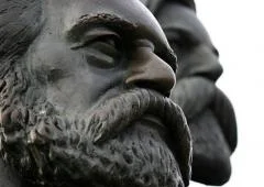 Statue of Marx and Engels