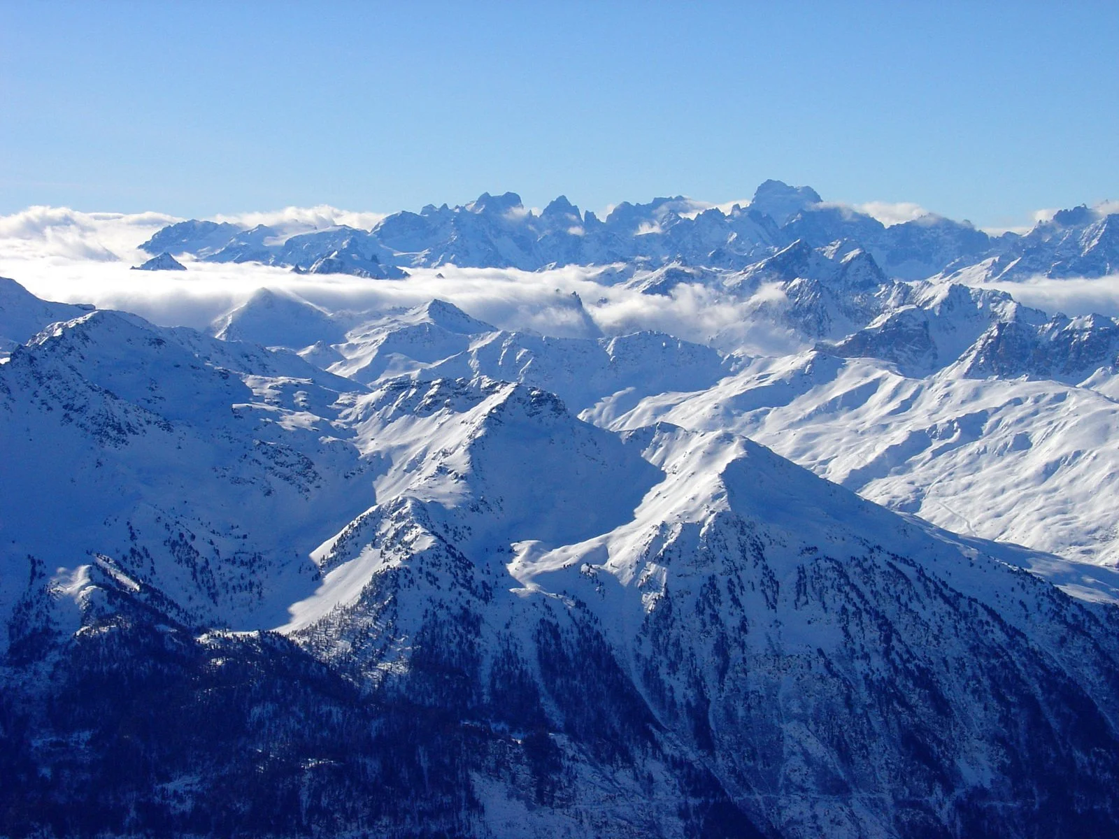 snowy-mountains-1519867.jpg