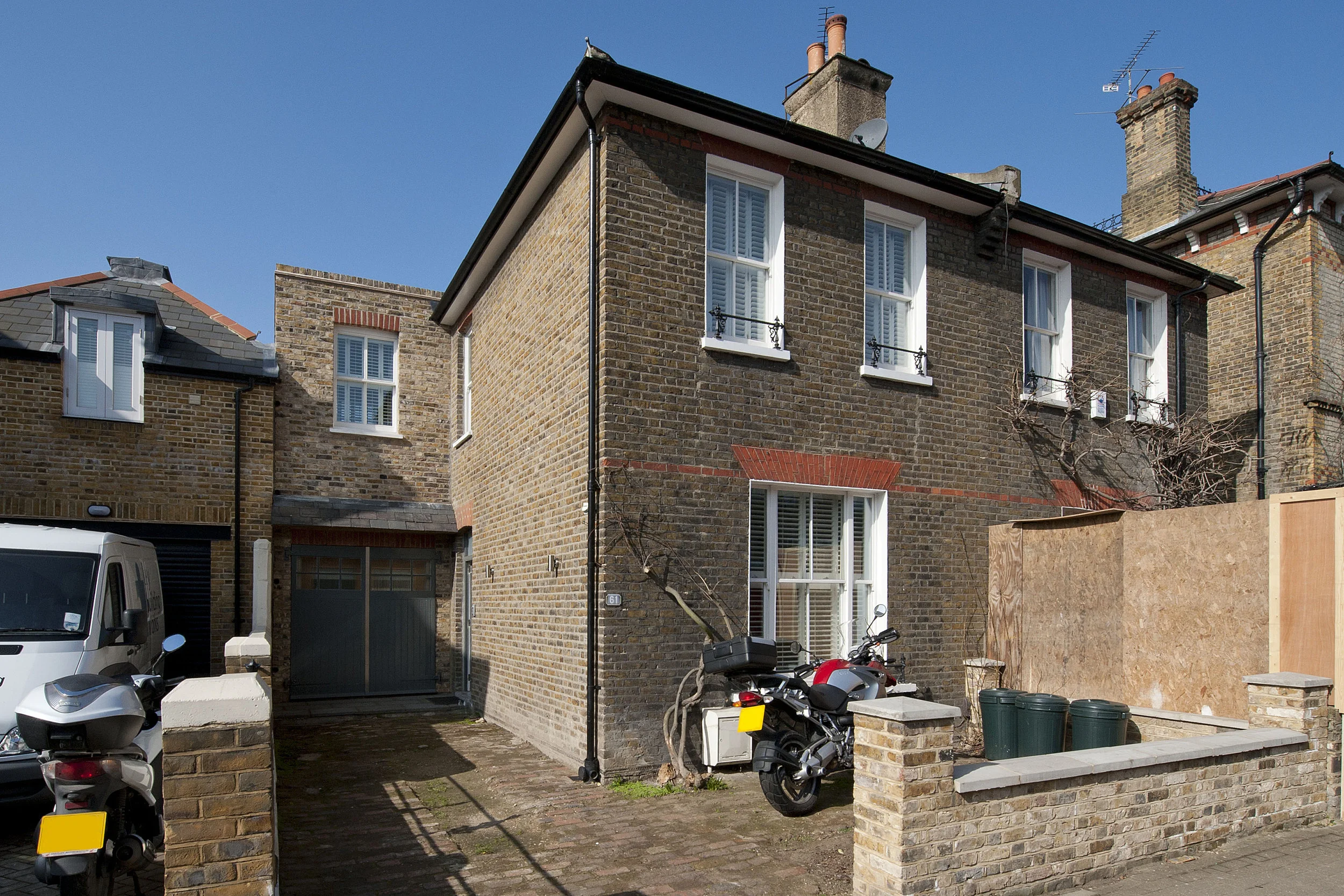 61 St James DrIve Ext L.jpg