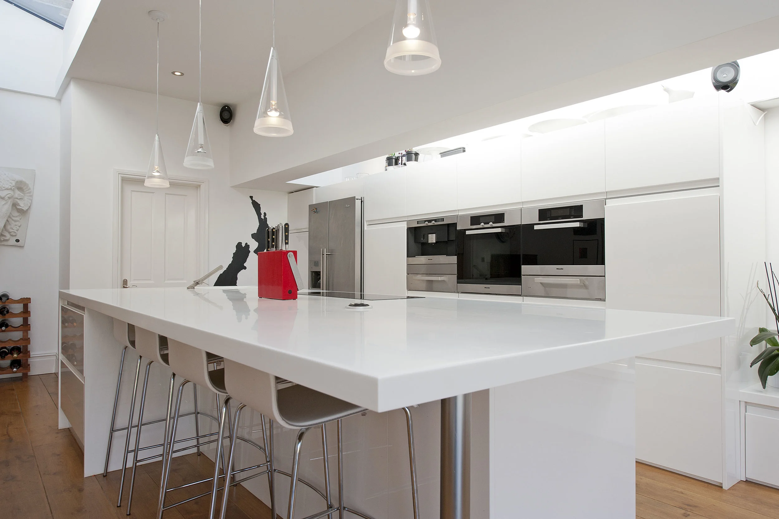 61 St James Drive Kit 3L.jpg