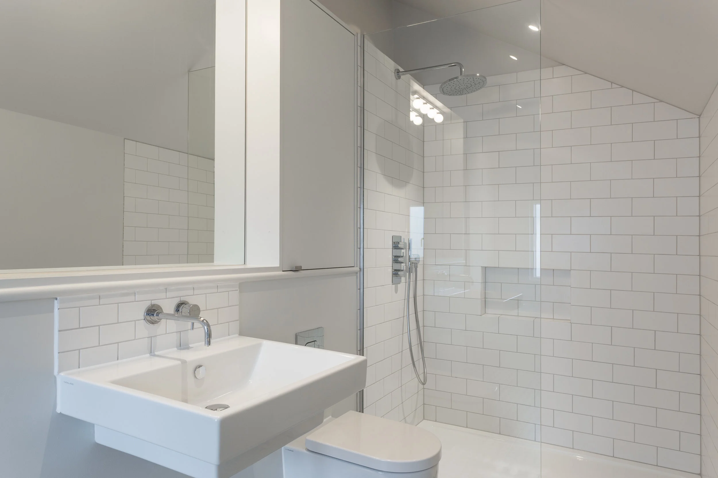 Mount Ephraim Road 51-bath-5.jpg