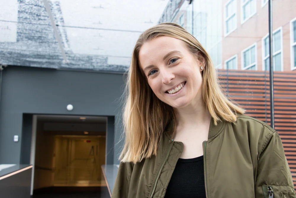 Junior journalism major Marybeth Gerdelmann writes about her experiences with anorexia. | HANNAH PITTEL / REFINE MAGAZINE