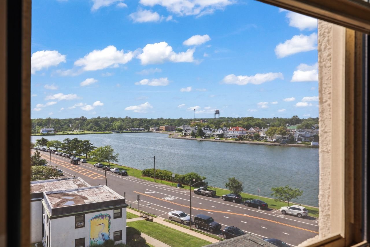 Lake View.jpg