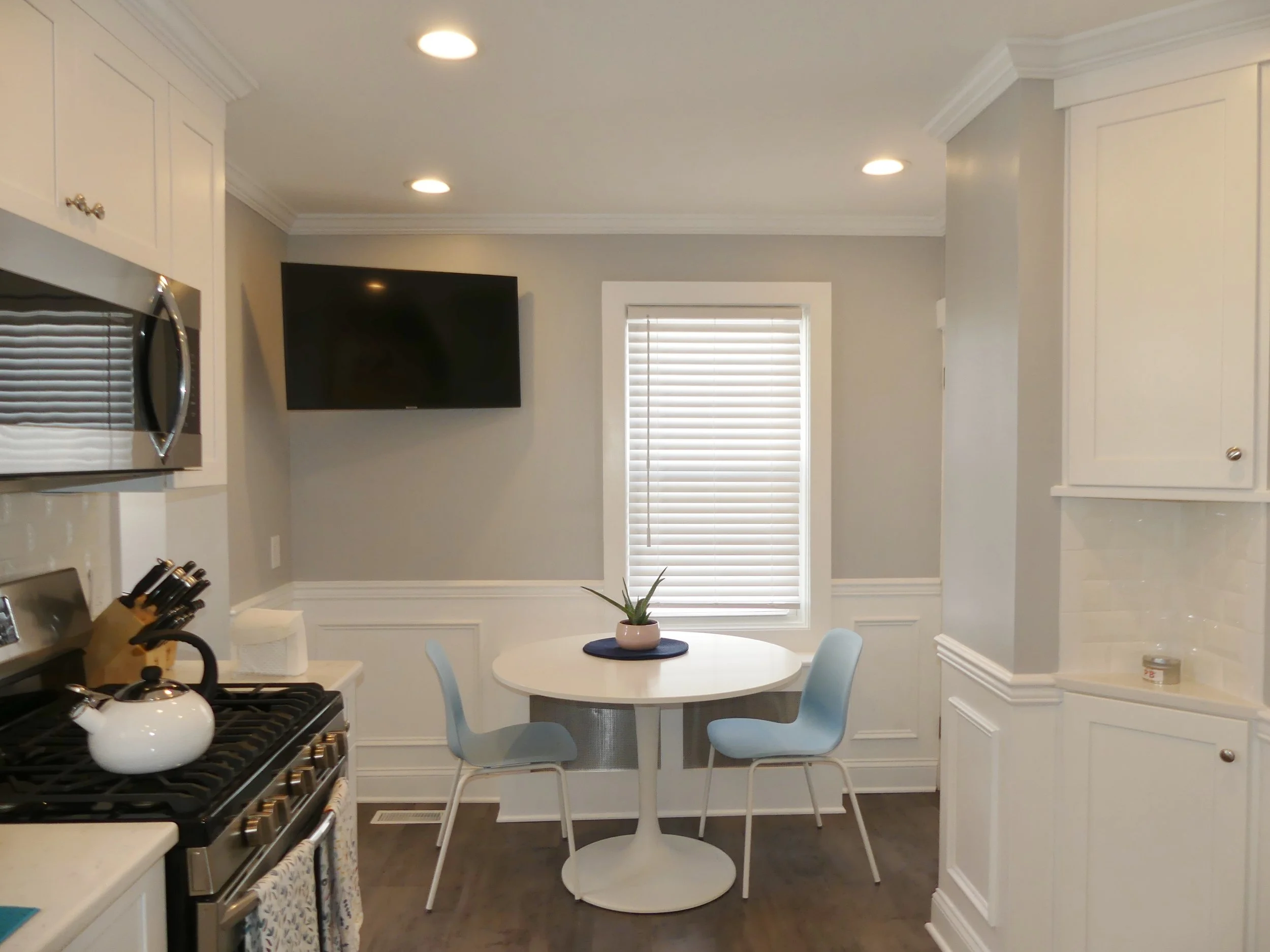 416 Brinley Bradley Beach Dining - Pasch Real Estate.JPG