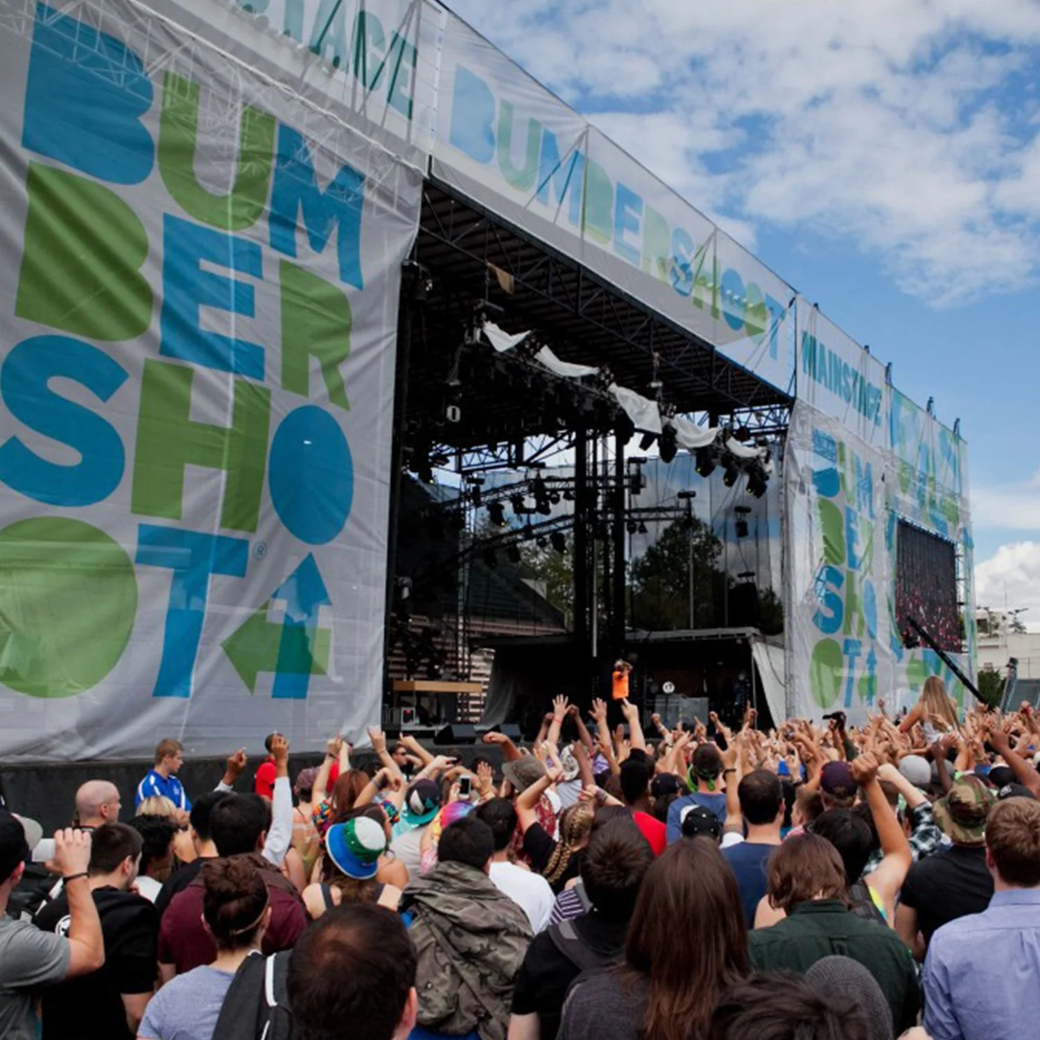 @BUMBERSHOOT001_0000_a8bb2129963017.5689d4ed0592f.jpg