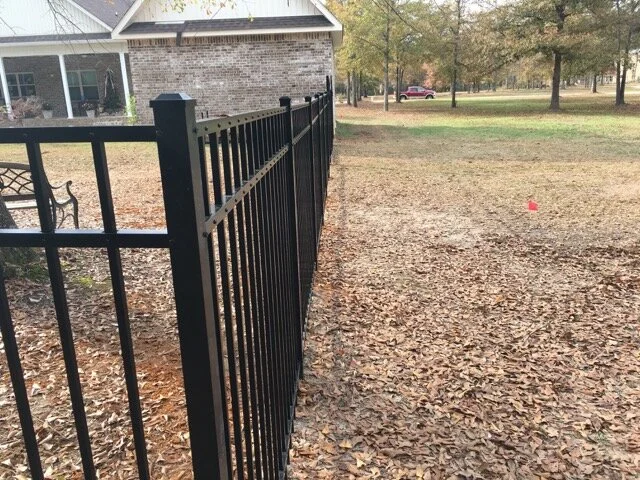Aluminum fence.jpg