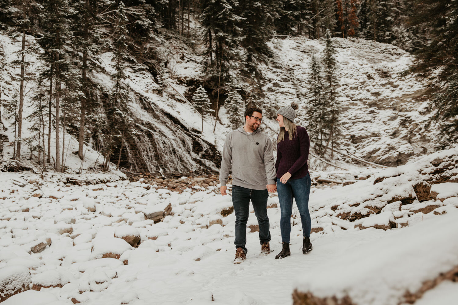 Couple walking in Maligne Canyon | Jamie Robson Photography | Engagement Photographer in Jasper (Copy)