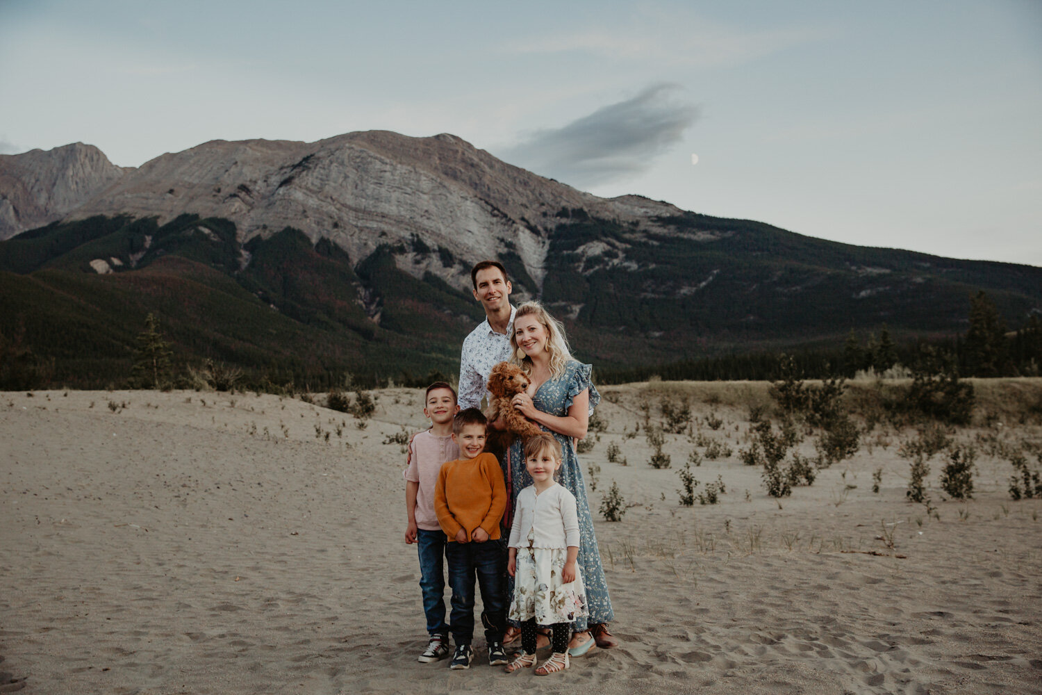 Family in the rocky mountains | Jamie Robson Photography | Family Photographer in Jasper (Copy)
