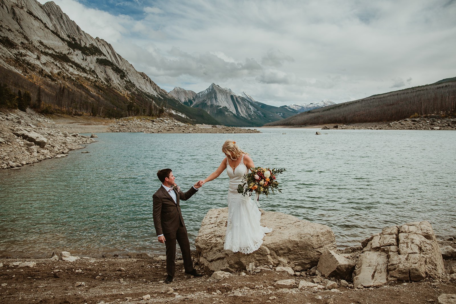 Bride & Groom at Medicine Lake | Jamie Robson Photography | Elopement & Wedding Photographer in Jasper (Copy)