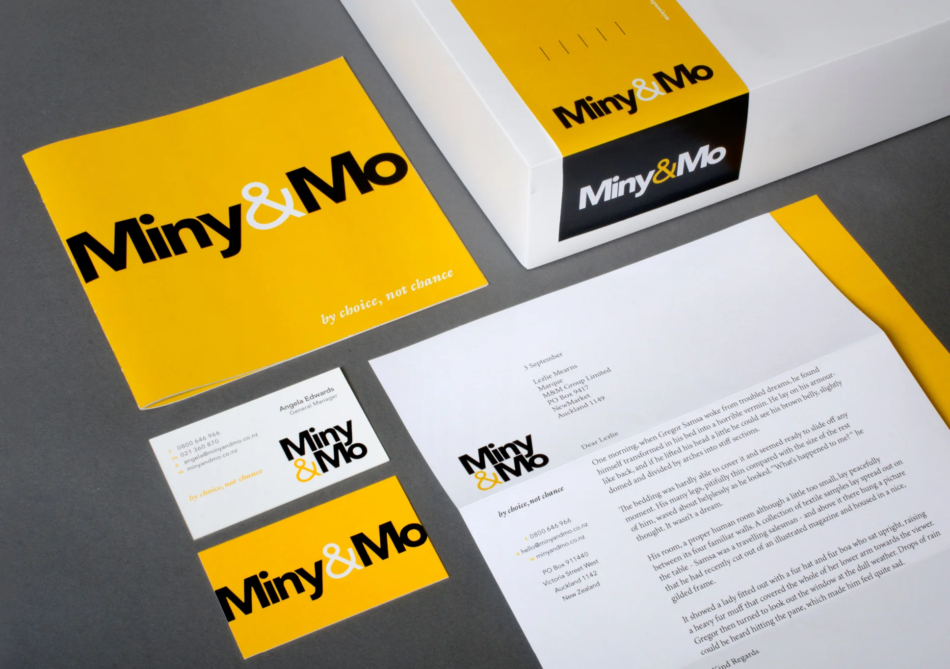 Miny&Mo print material