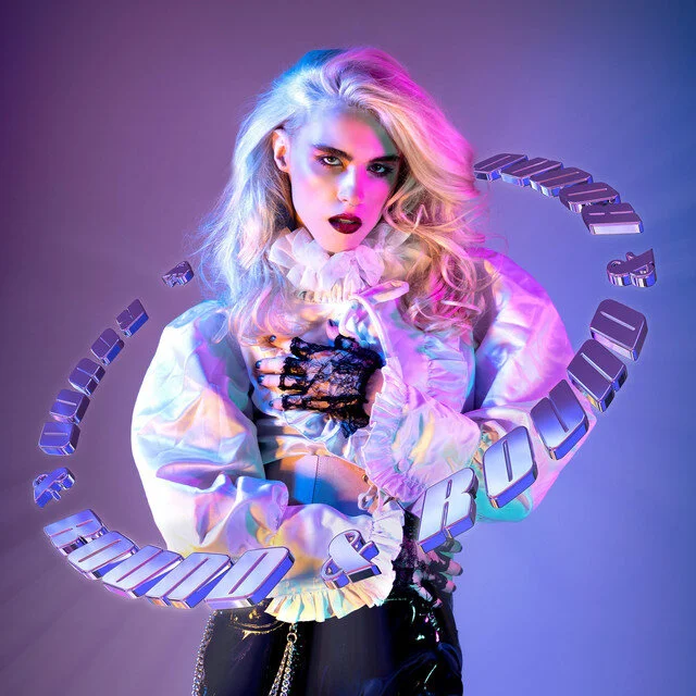 "Round &amp; Round" by Mani Blü