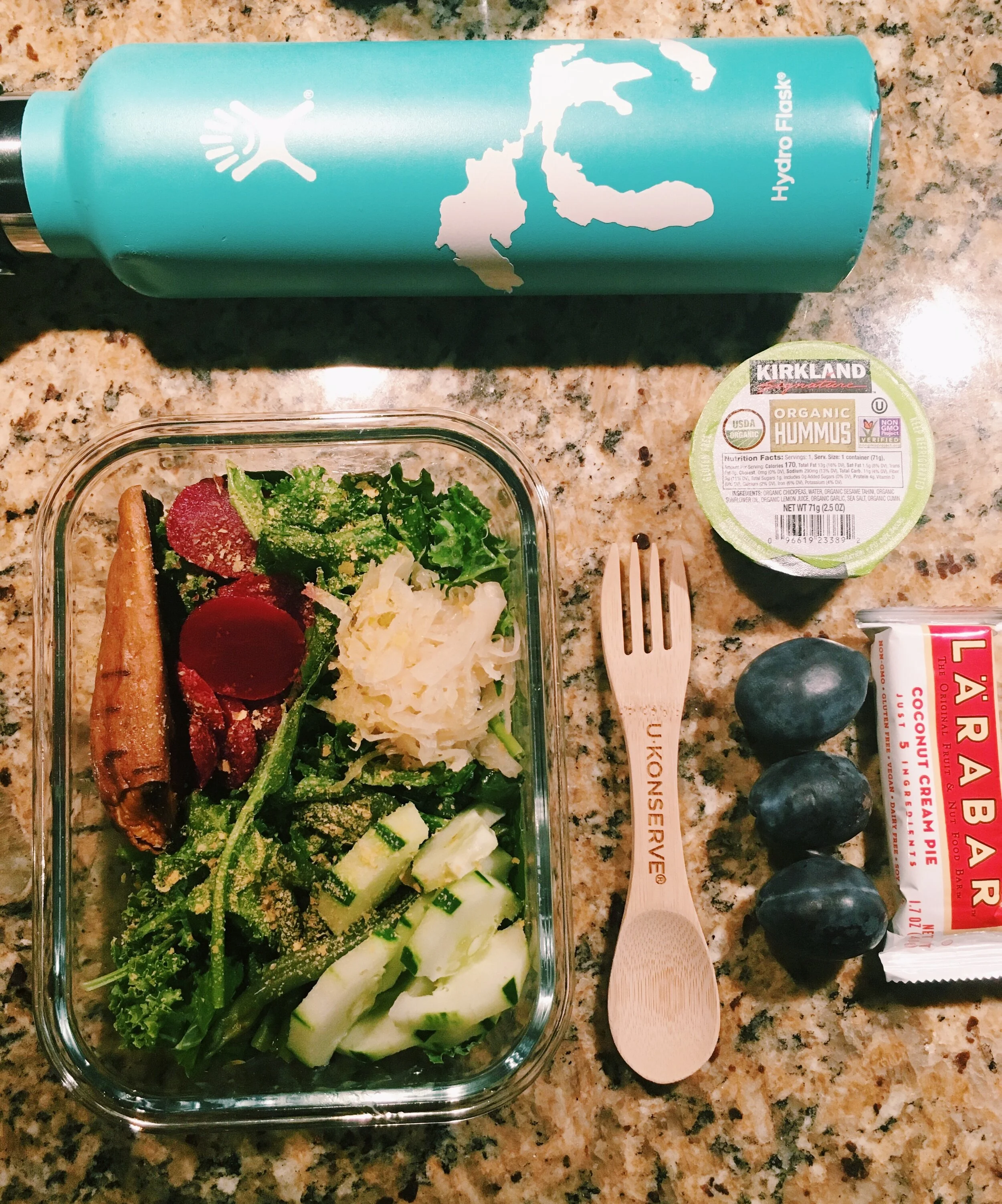 Weekly raw vegan meal-prep essentials (following the 80/20 raw ratio)