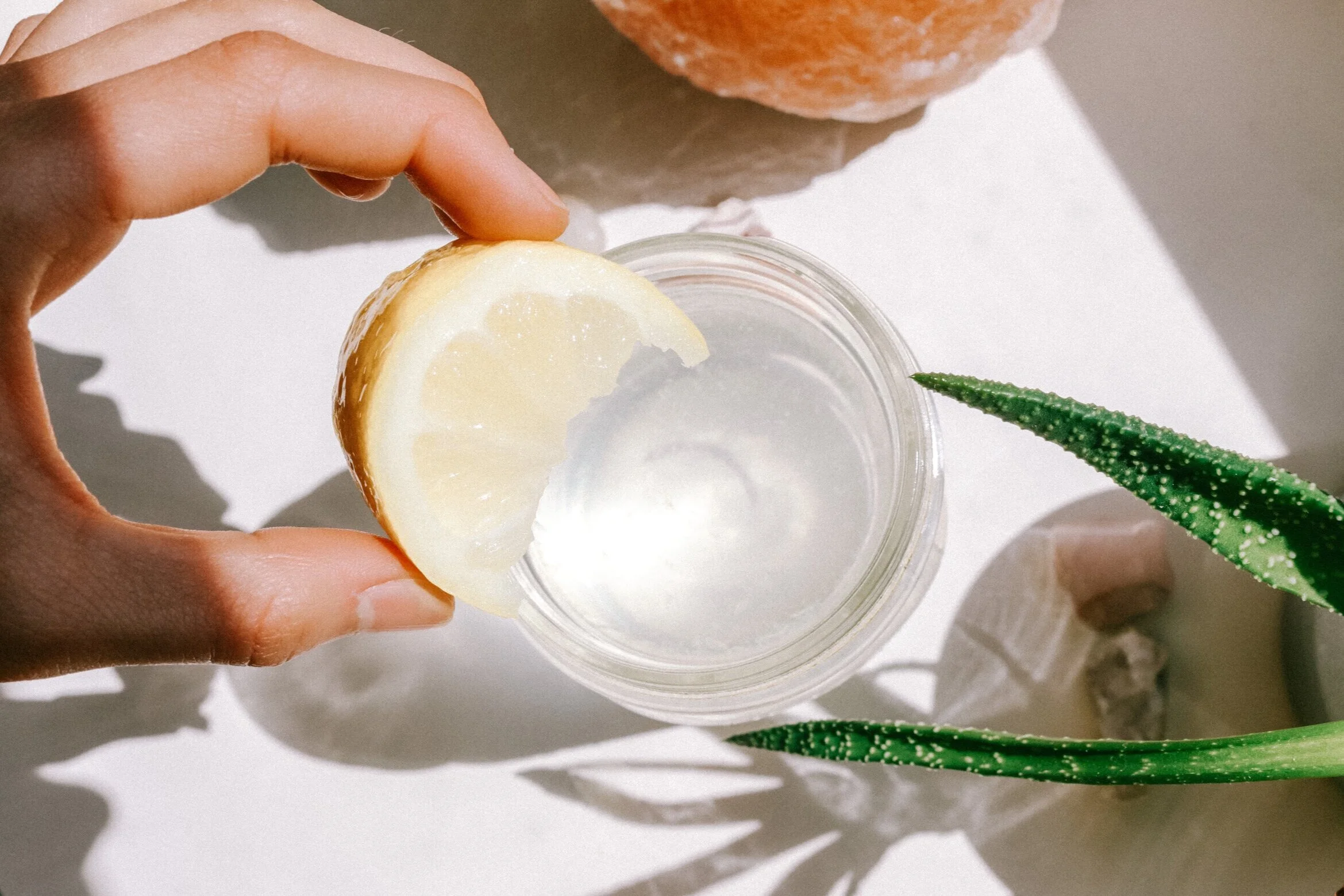 How to Build a Productive Morning Routine + My Daily Journaling Entries Template