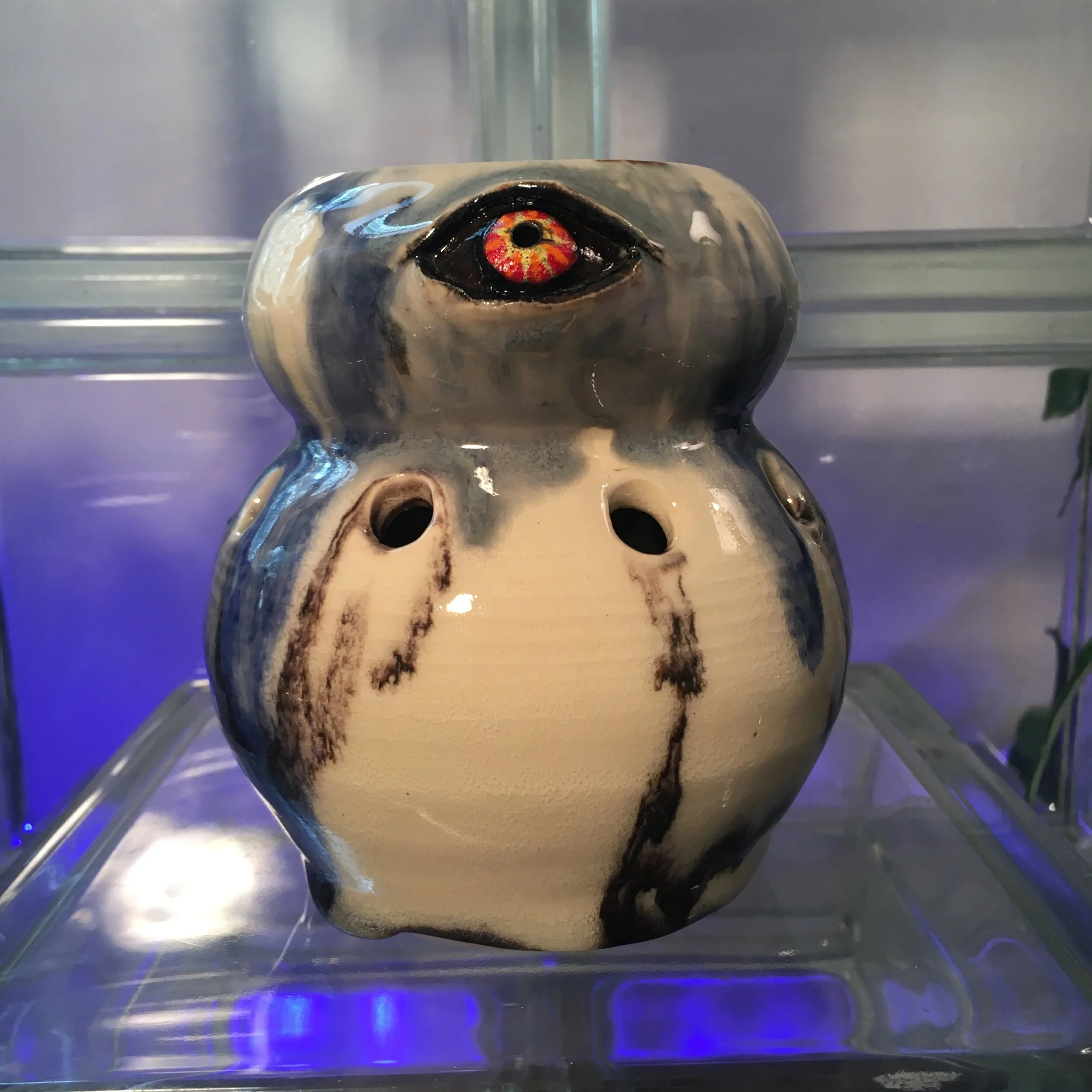 DCB0C653-68EA-414F-B4AE-E5B29FBFFB16