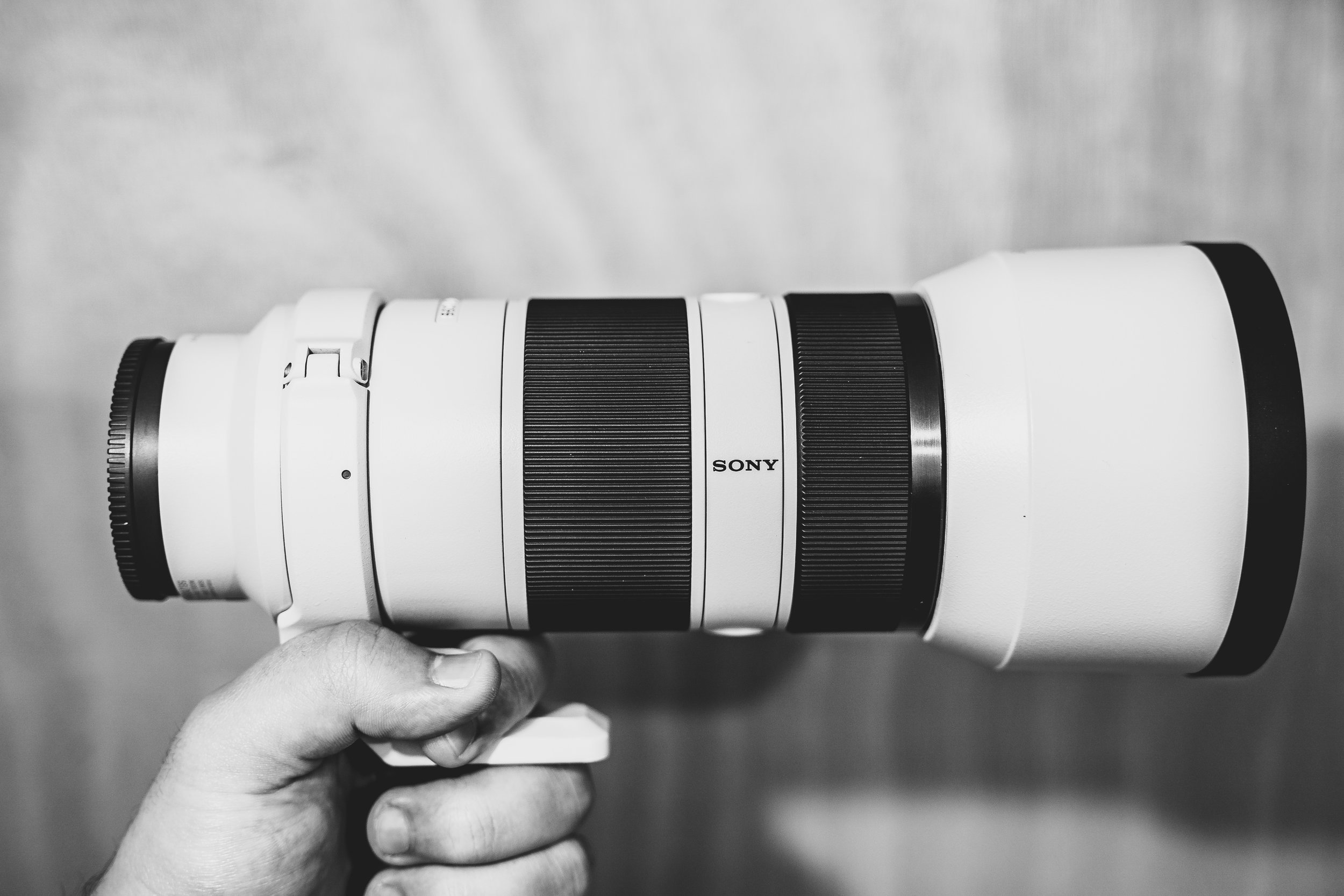 3 Reasons why the Sony 70-200mm f/4 should be your first lens