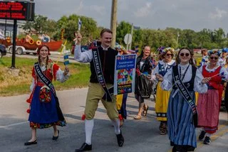 ISLENDINGADAGURINN parade