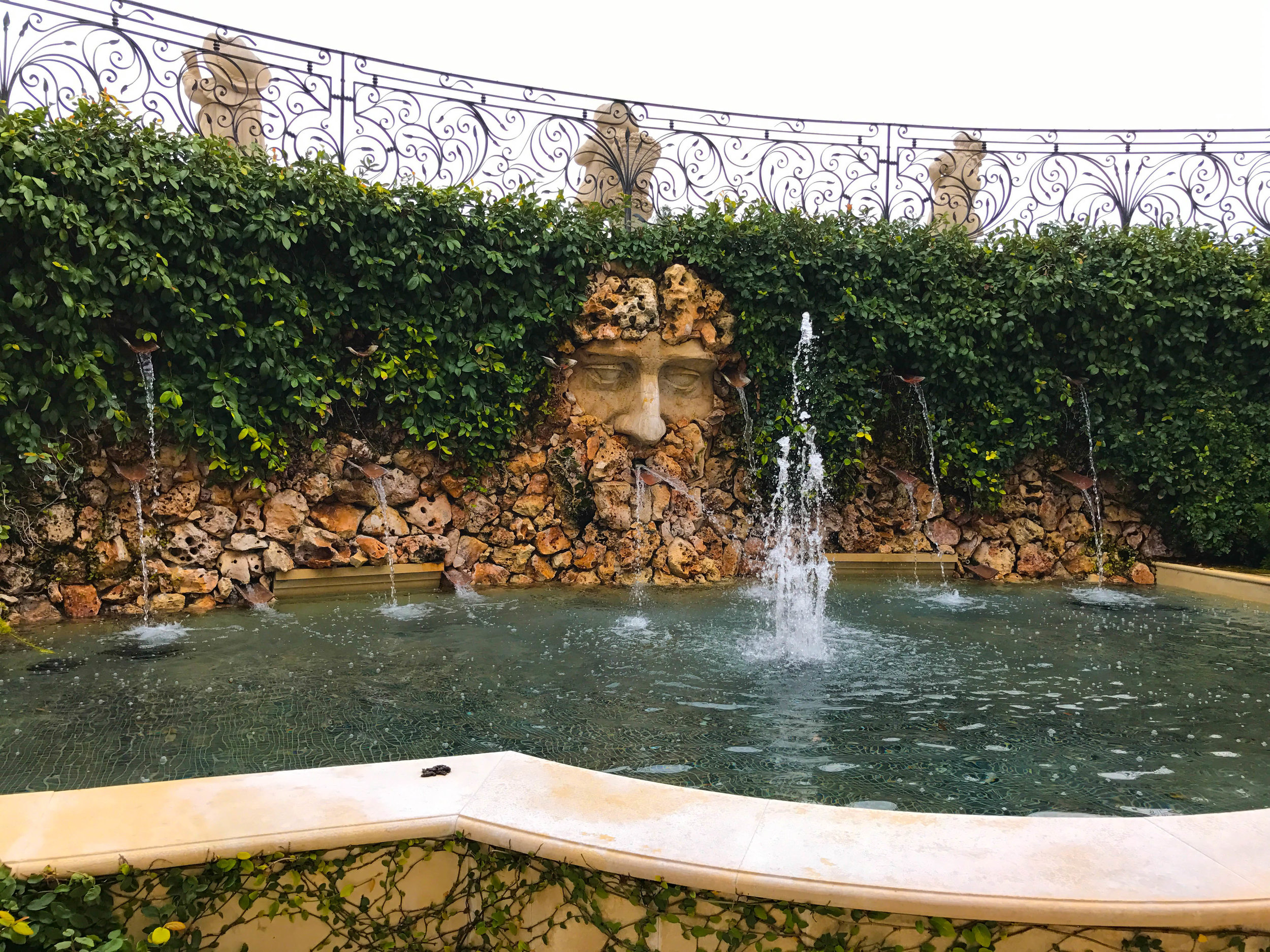 Del Dotto Venetian Estate Winery - fountain