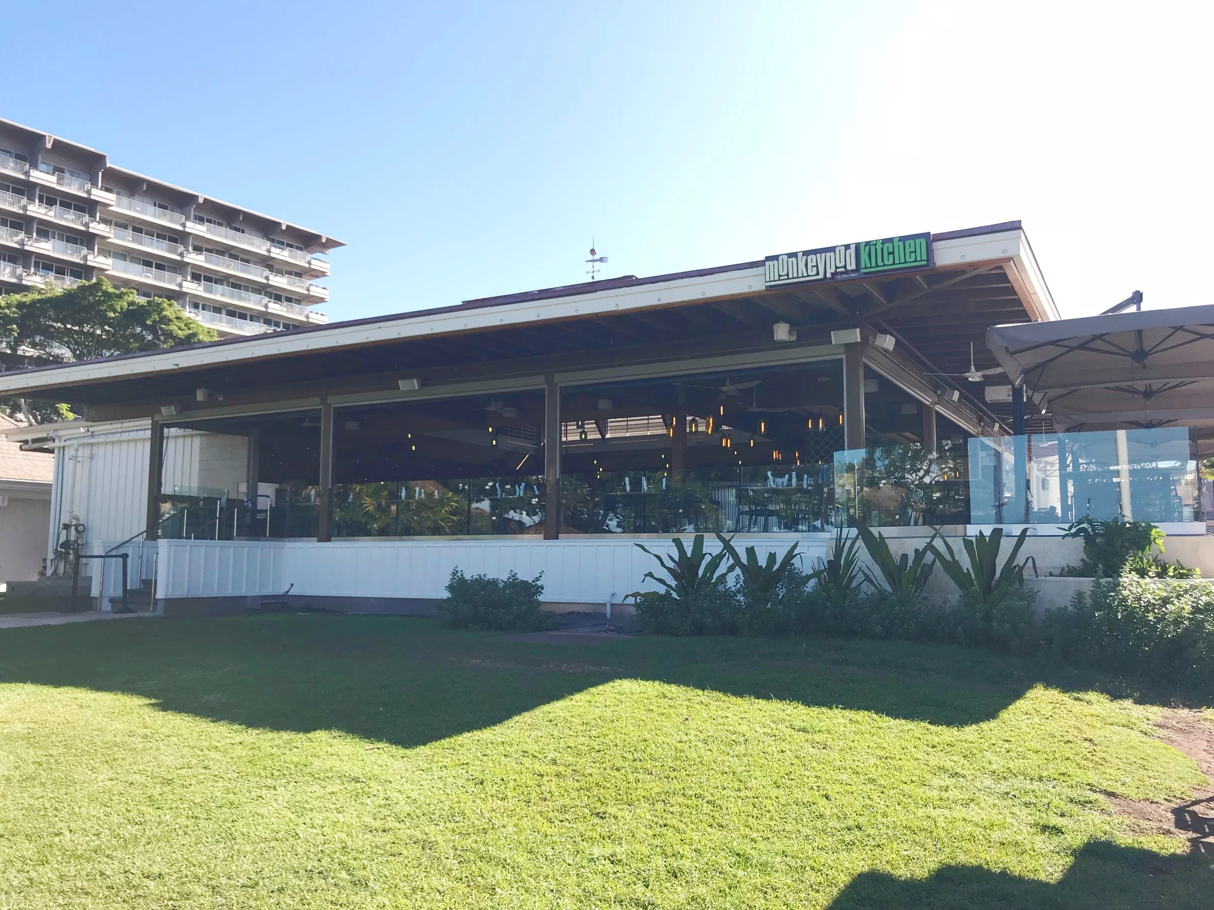 RESTAURANT REVIEW Monkeypod Kitchen in Kaanapali Maui, Hawaii — The