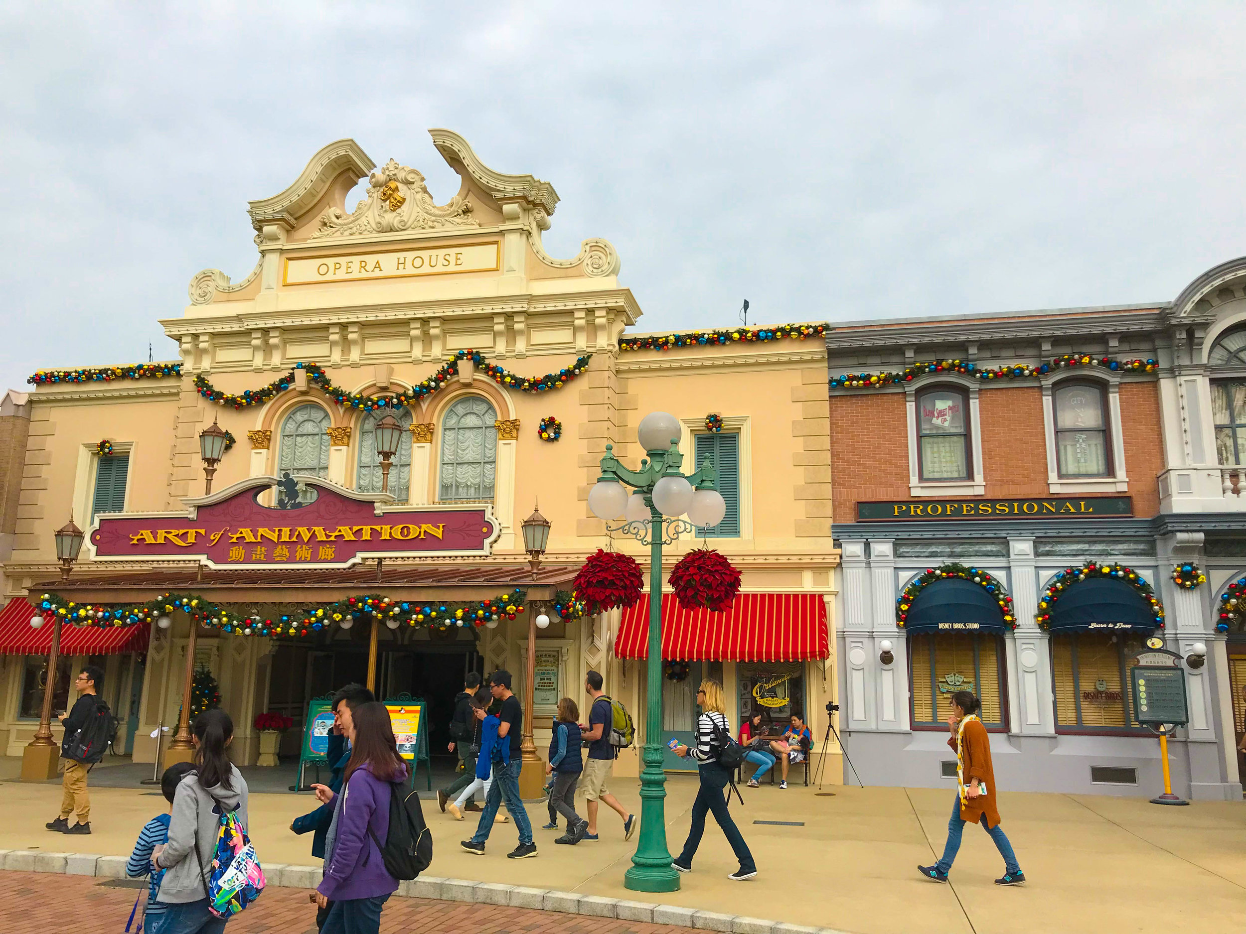 HongKongDisneyland-12.jpg