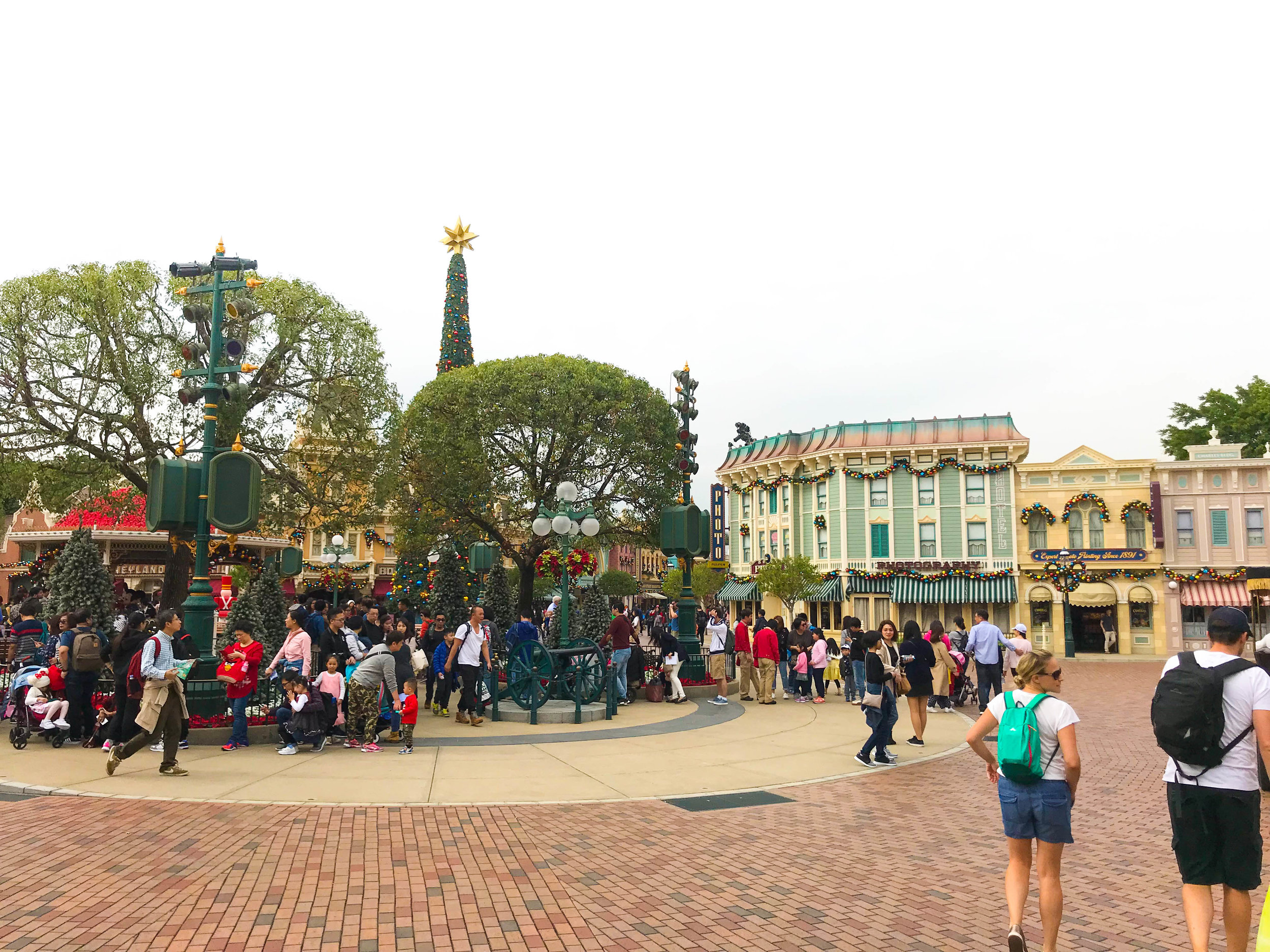 Hong Kong Disneyland Main Street Shops