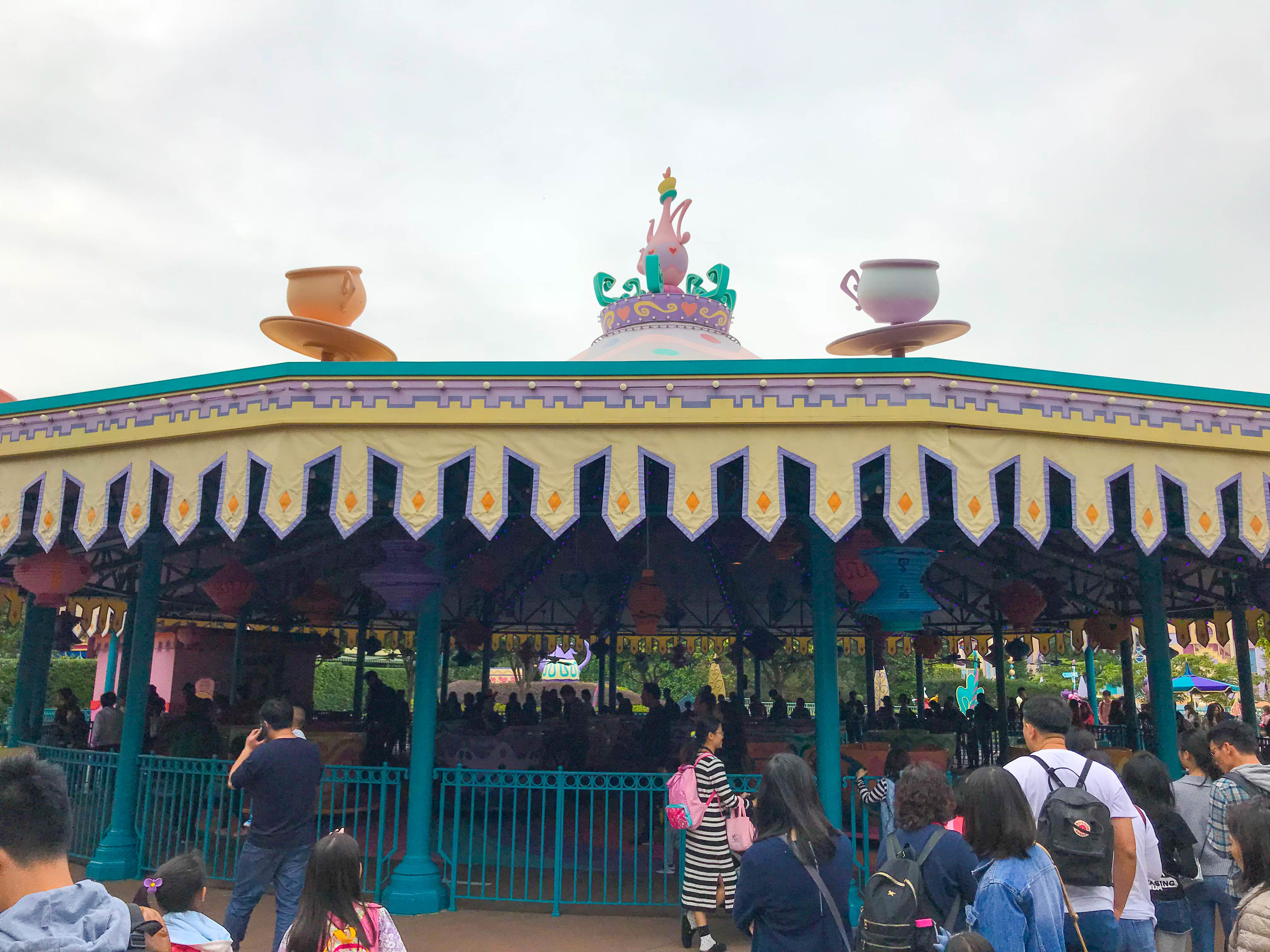 Hong Kong Disneyland - Fantasyland Tea Cups