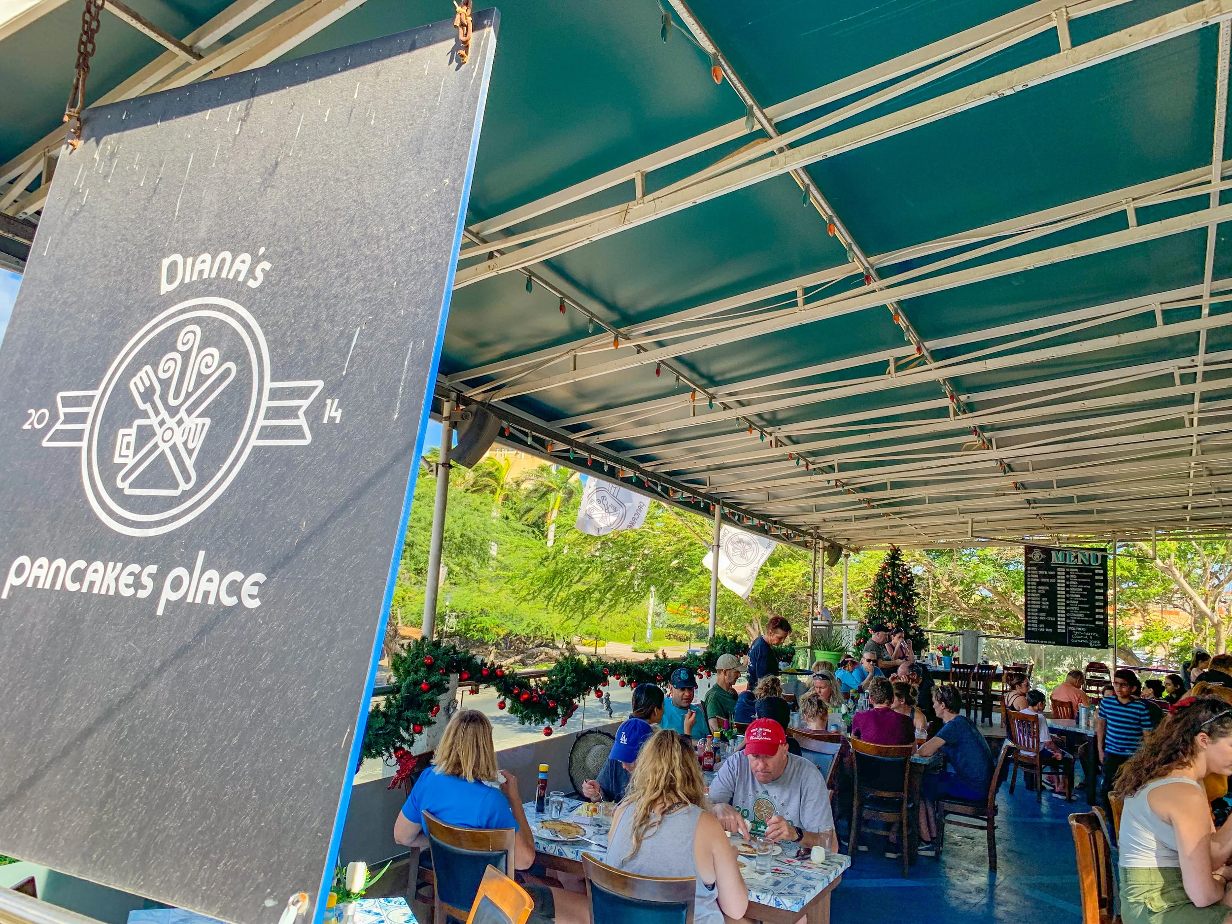 Aruba Travel Tips_Dianas_pancake_place.jpg