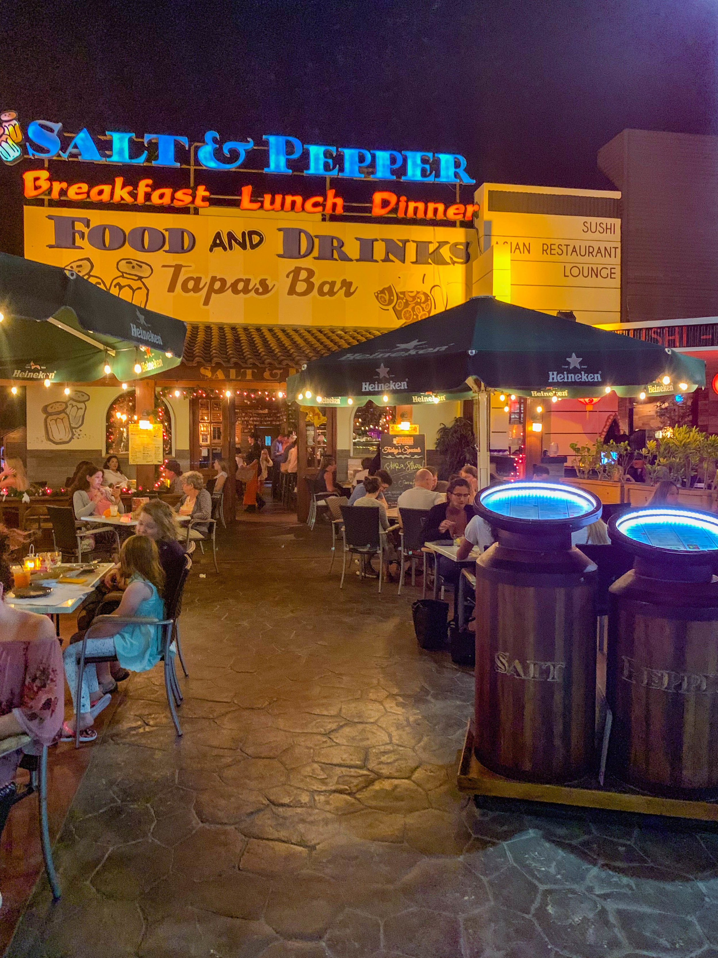 Salt and Pepper Restaurant Aruba - Entrance