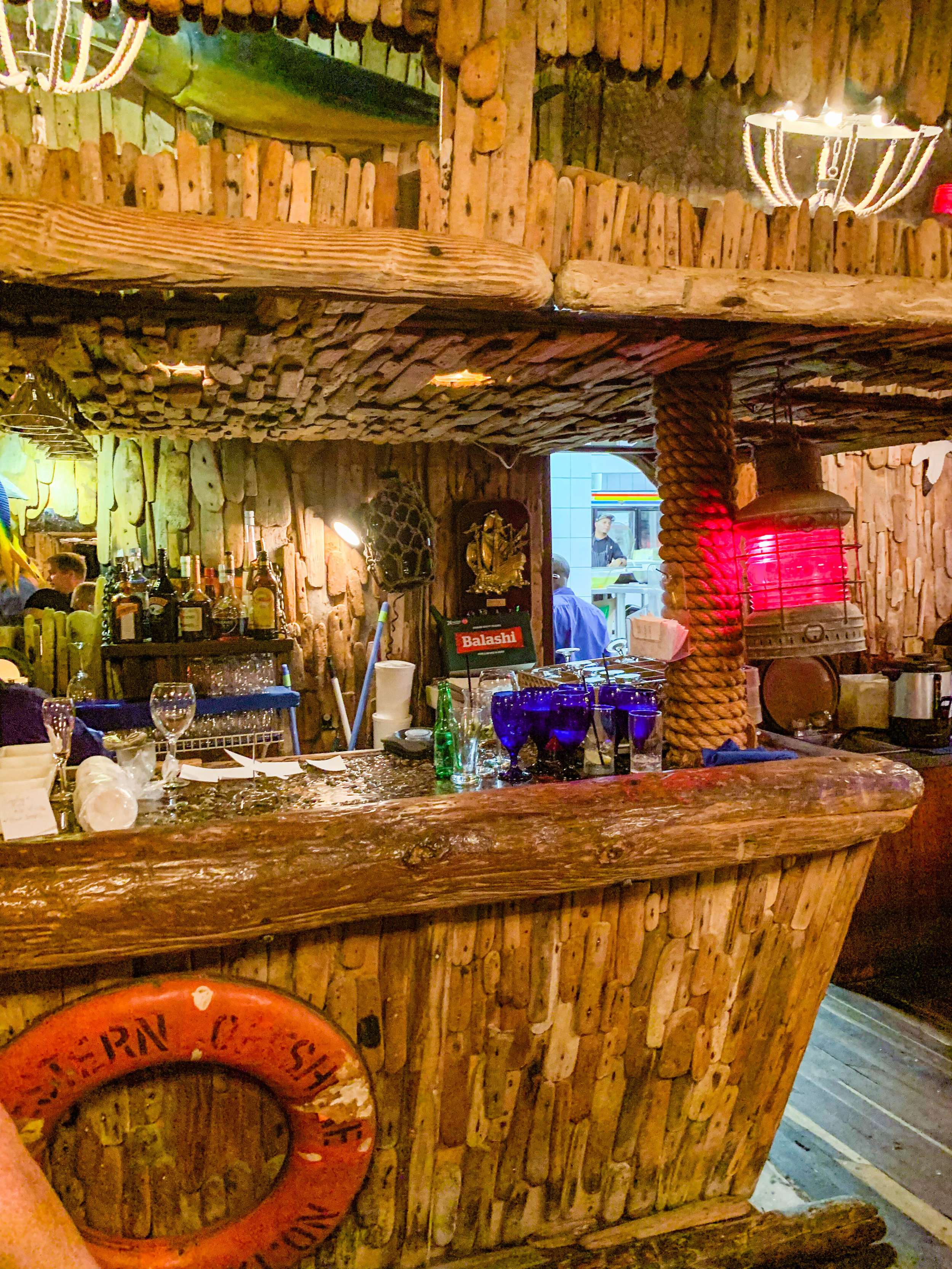 Driftwood Restaurant Downtown Aruba Bar