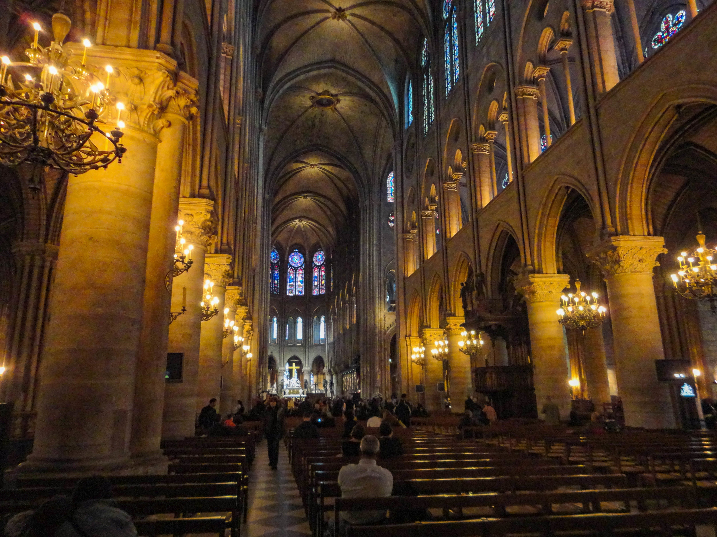 Notre Dame interior before the fire