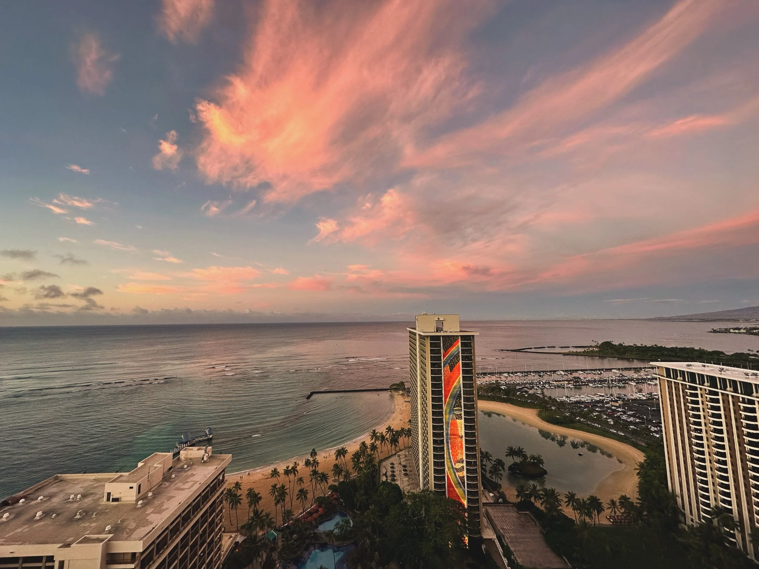 Oahu is the best Hawaiian island for first time travelers and city lovers